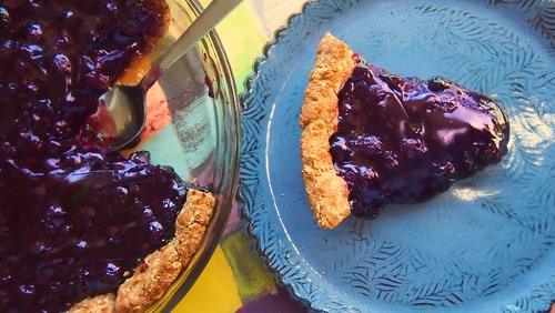 Healthy Blueberry Pie With Banana Graham Cracker Crust