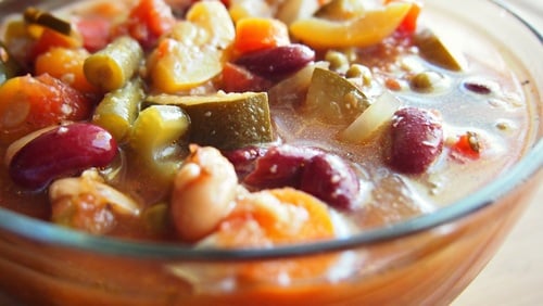 58 Calorie Crock Pot Minestrone Soup!