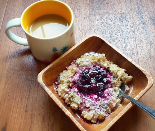 Morning Blueberries & Cream Oatmeal With a Honey Drizzle!