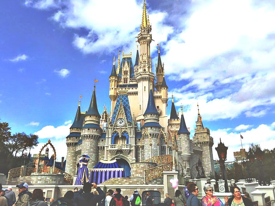Disney World Magic Kingdom Cinderella's Castle 