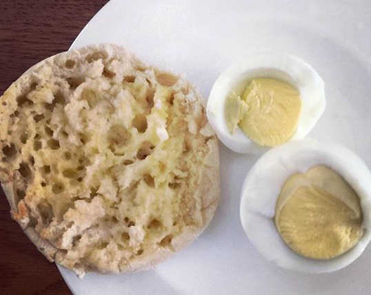 ENGLISH MUFFIN AND EGGS