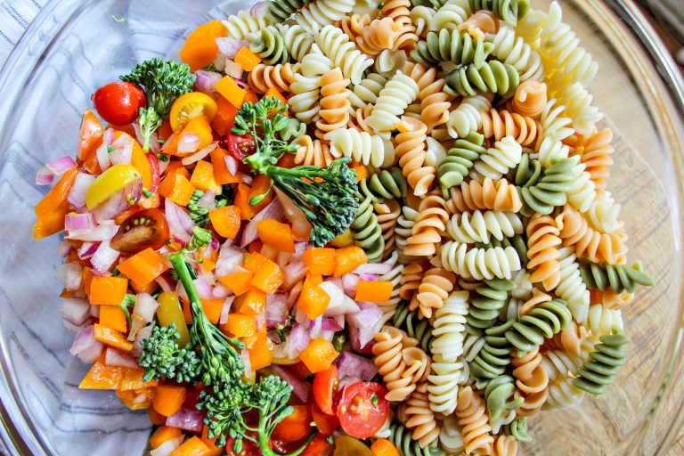 Italian Pasta Salad with Garlic Vinaigrette - Simply Taralynn | Food ...