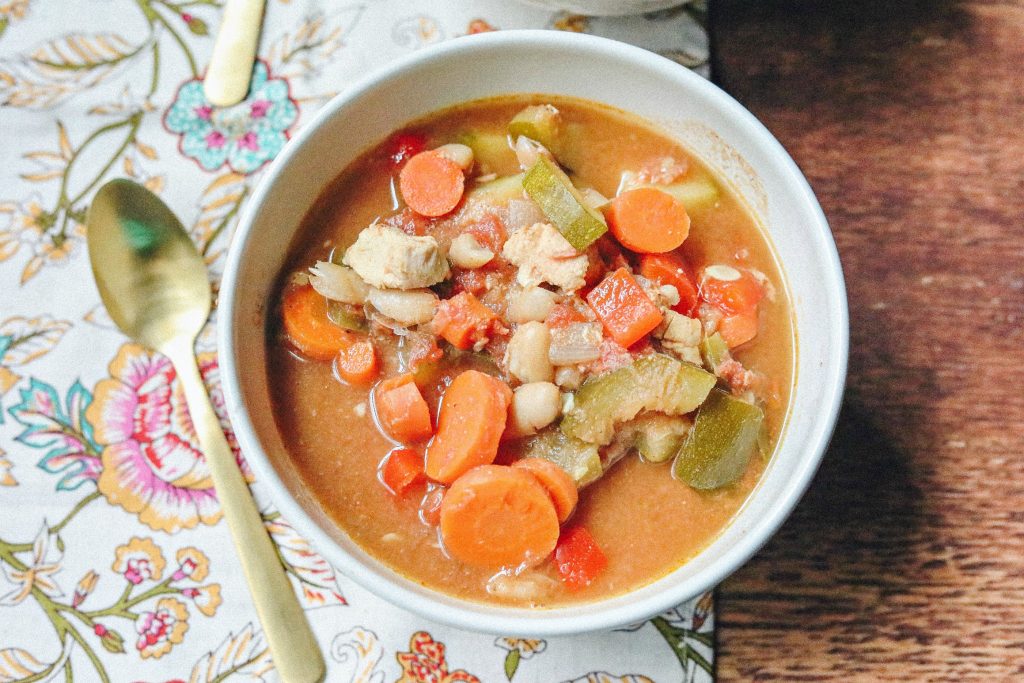 Simplify Your Week With Crockpot Vegetable Chicken Chili - Simply ...