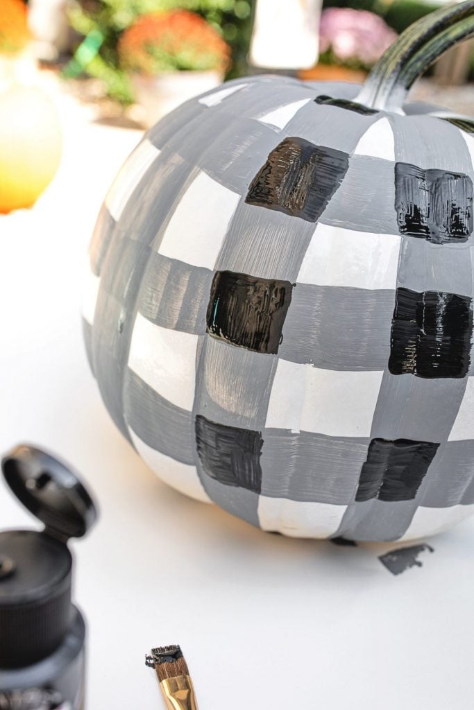 Front Porch for Fall: Painted Plaid Pumpkin & Diy Fall Plank Sign!