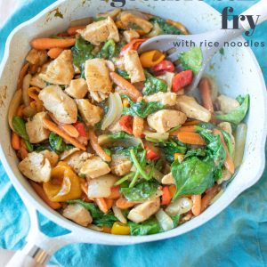 Chicken and vegetable stir fry, gluten free, dairy free, dinner, recipe, low carb, rice noodles, cooking food