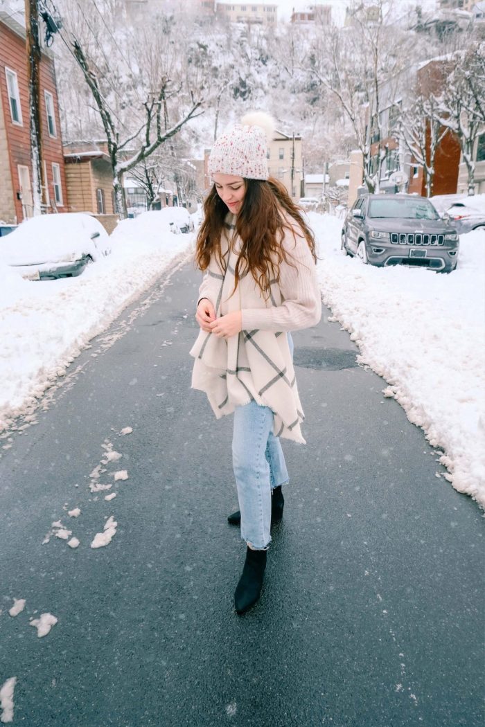 Embracing the Winter Snow Storm in the City | Fun Photos - Simply ...