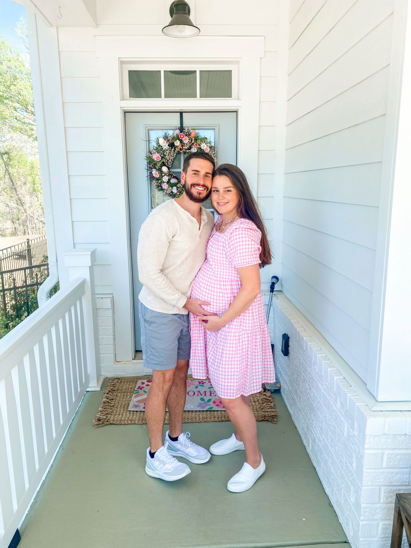 Easter, 9 months pregnant, nine months, family, beach lunch lounge dress, vionic beach shoes, easter recap blog, lifestyle, blogger, day in the life, weekly recap, easter food, carrot cake lifestyle, fort mill, South Carolina, blogger