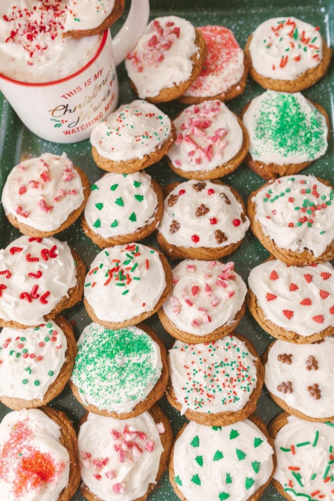 frosted gingerbread cookies, sprinkles, gingerbread cookie, chewy gingerbread, gingerbread, christmas baking, cookies, cookie recipe, festive, christmas cookies, 25 days of christmas, baking with kids, ginger cookies, molasses, pretty baking, gifts for family, baking gifts