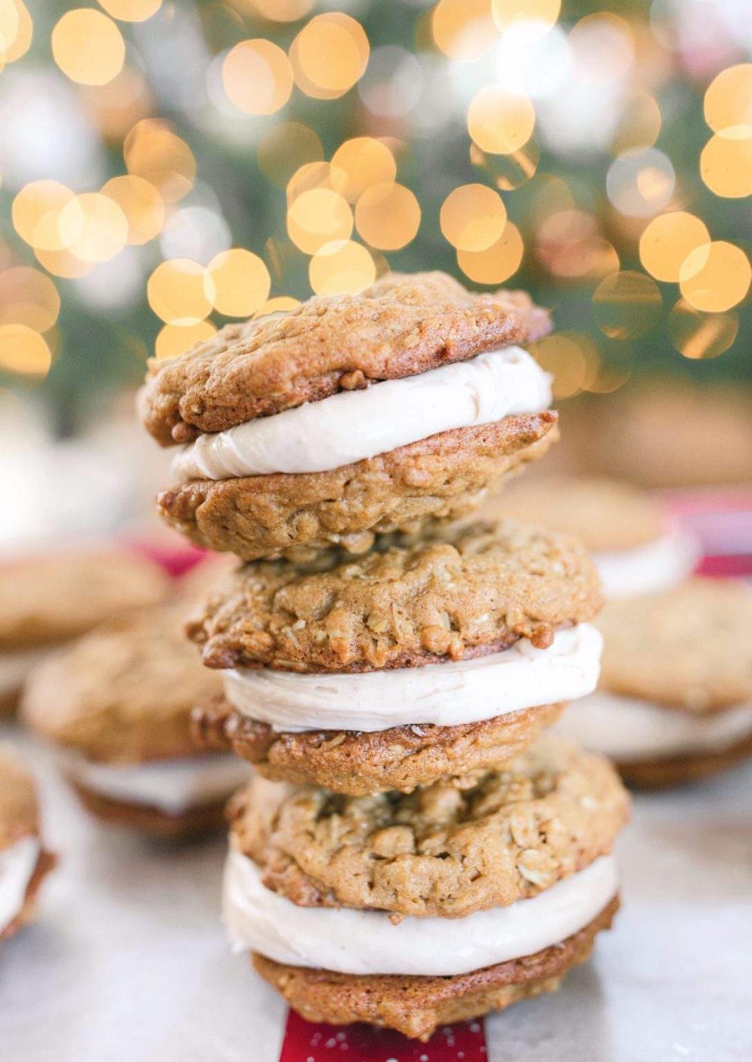 gingerbread oatmeal cookies, gingerbread oatmeal cookies with chai tea latte buttercream, desserts, holiday deserts, christmas cooking, baking holiday baking, tasty cookies, recipe, cookie exchange ideas, oatmeal cream pies