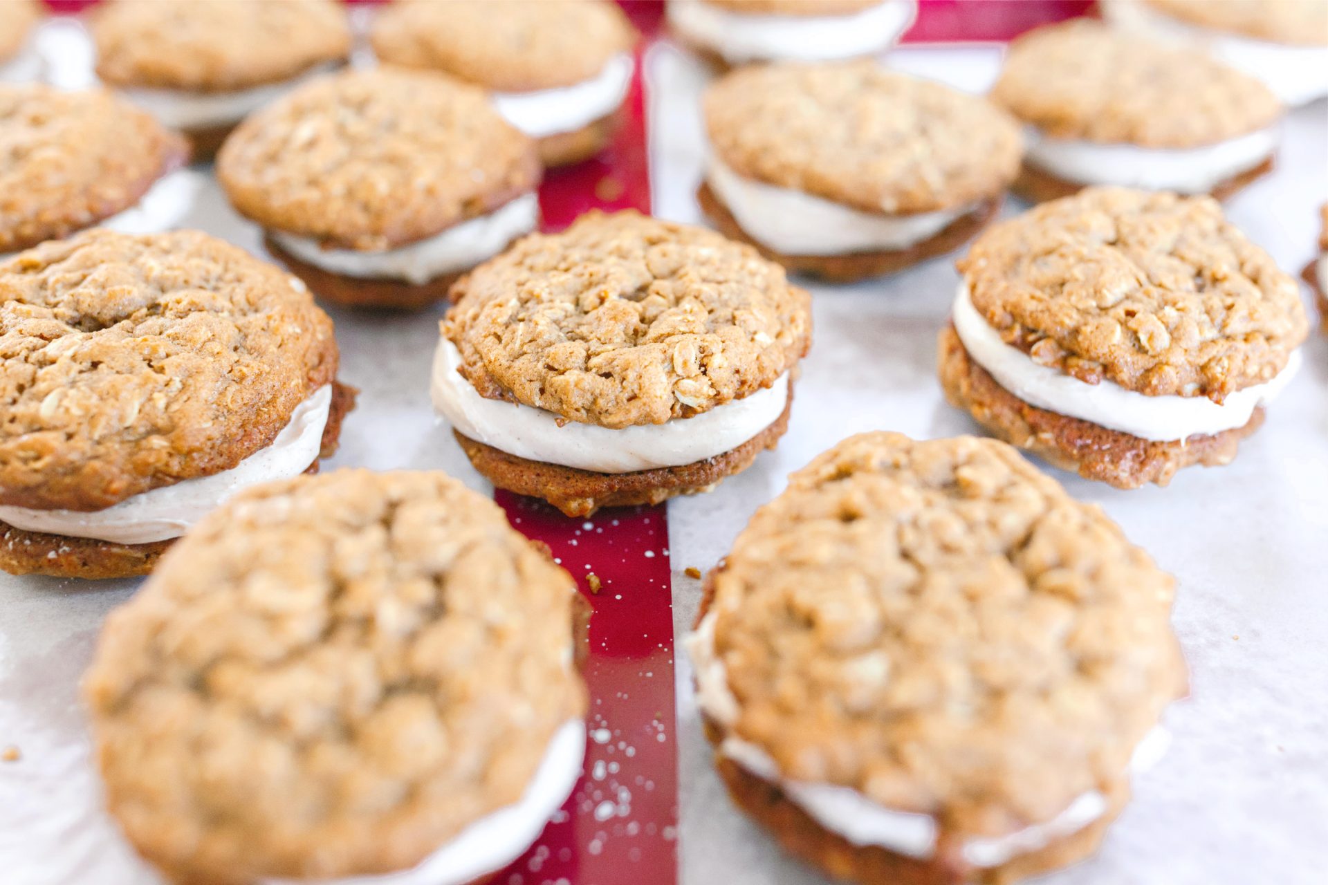 gingerbread oatmeal cookies, gingerbread oatmeal cookies with chai tea latte buttercream, desserts, holiday deserts, christmas cooking, baking holiday baking, tasty cookies, recipe, cookie exchange ideas, oatmeal cream pies