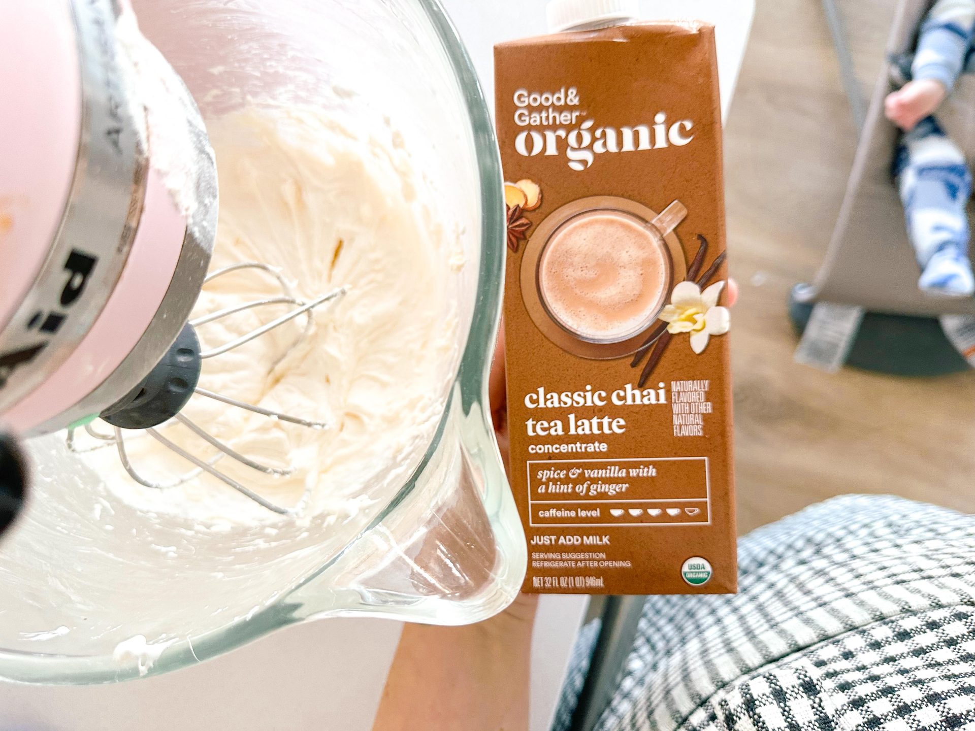 gingerbread oatmeal cookies, gingerbread oatmeal cookies with chai tea latte buttercream, desserts, holiday deserts, christmas cooking, baking holiday baking, tasty cookies, recipe, cookie exchange ideas, oatmeal cream pies