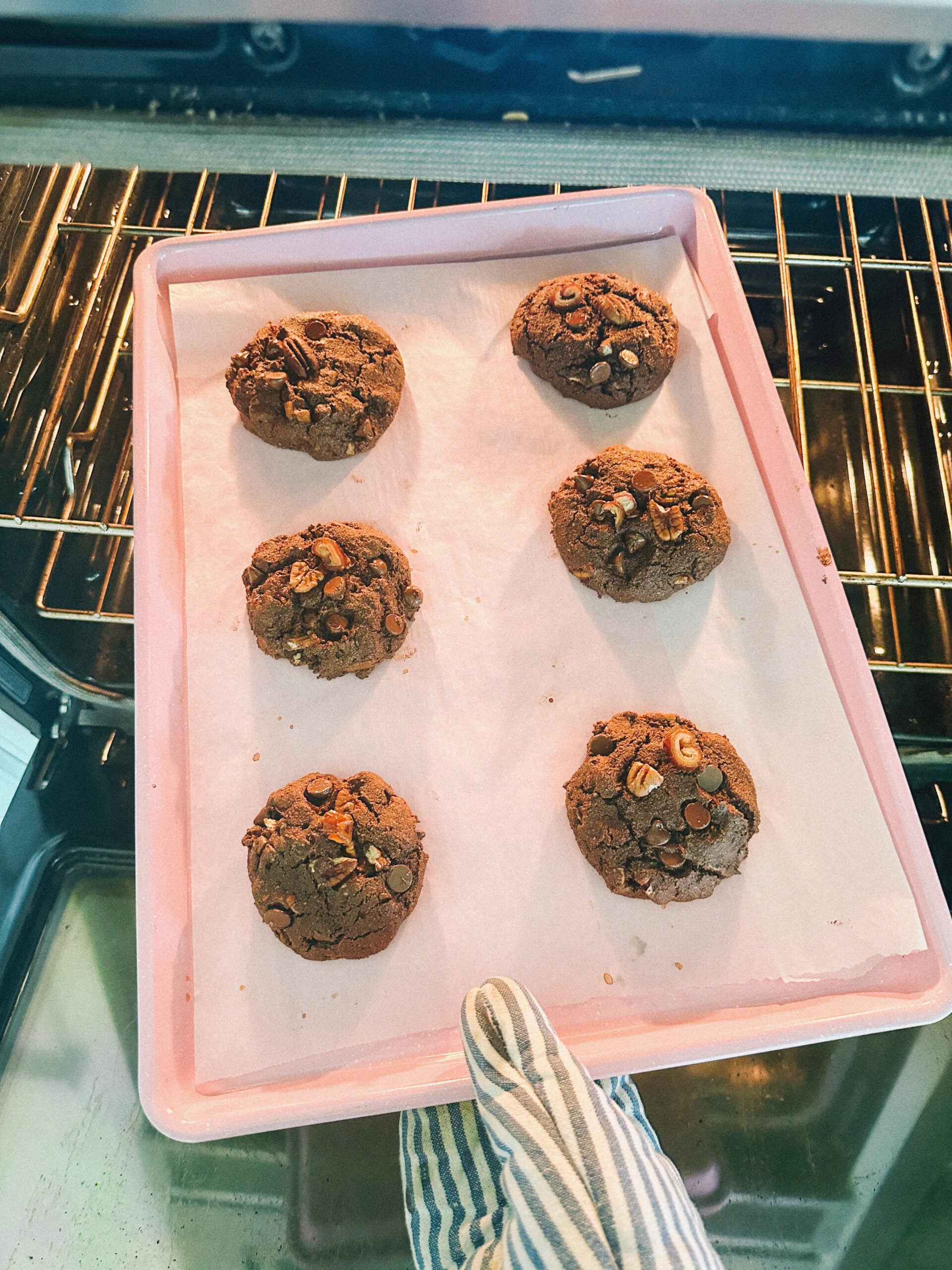 almond flour cookies, chocolate almond flour cookies, healthy chocolate desserts, dates, no refined sugar, gluten-free, chocolate chip cookie, healthy desserts, low sugar, low carb, healthy desserts for kids, pumpkin almond flour cookies, gluten free, dairy free, honey, gluten free almond flour cookies, cocoa powder, healthy almond flour cookies, pecans, protein in cookies, kids desserts, kids recipes, toddler approved, healthy dessert Ideas, healthy dessert, low calorie