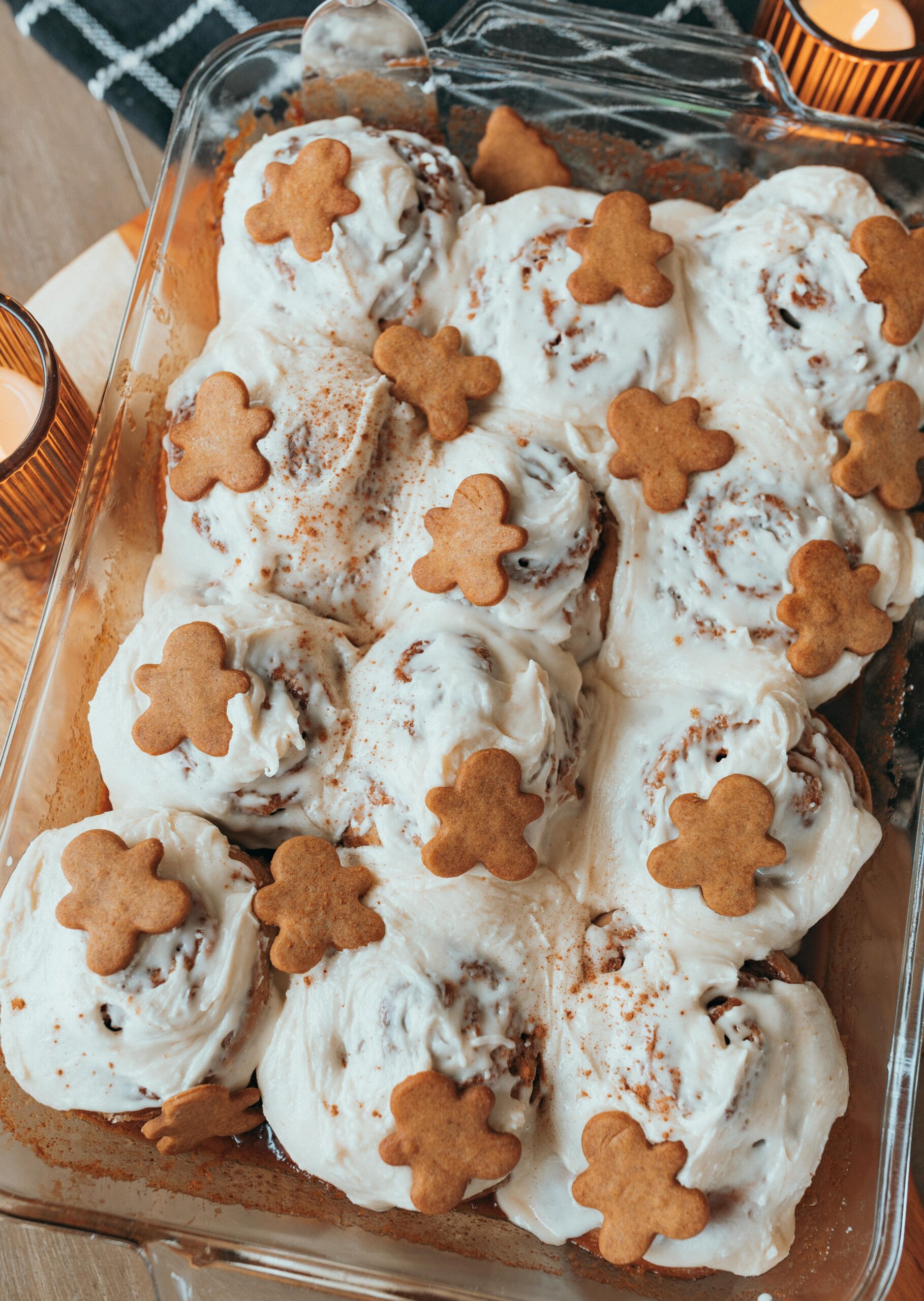 gingerbread sourdough cinnamon rolls, gingerbread sourdough cinnamon rolls, cinnamon rolls, christmas cinnamon rolls, gingerbread recipe, gingerbread shortbread, gingerbread cookie cinnamon rolls, christmas cinnamon rolls sourdough, sourdough recipes, the best sourdough cinnamon rolls, cinnamon molasses gingerbread, molasses cinnamon rolls, best ever cinnamon rolls for christmas, holiday cinnamon rolls, sourdough christmas recipes, baking, delicous, easy to make overnight sourdough cinnamon roll recipe
