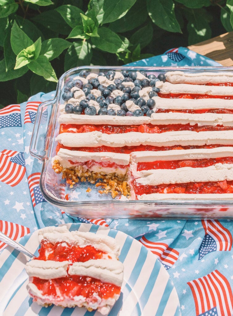 strawberry pretzel dessert, strawberries, dessert for summer, 4th of july dessert, jello dessert, strawberry recipes, pretzel salad, berries, red white and blue dessert, strawberry pretzel dessert, memorial day