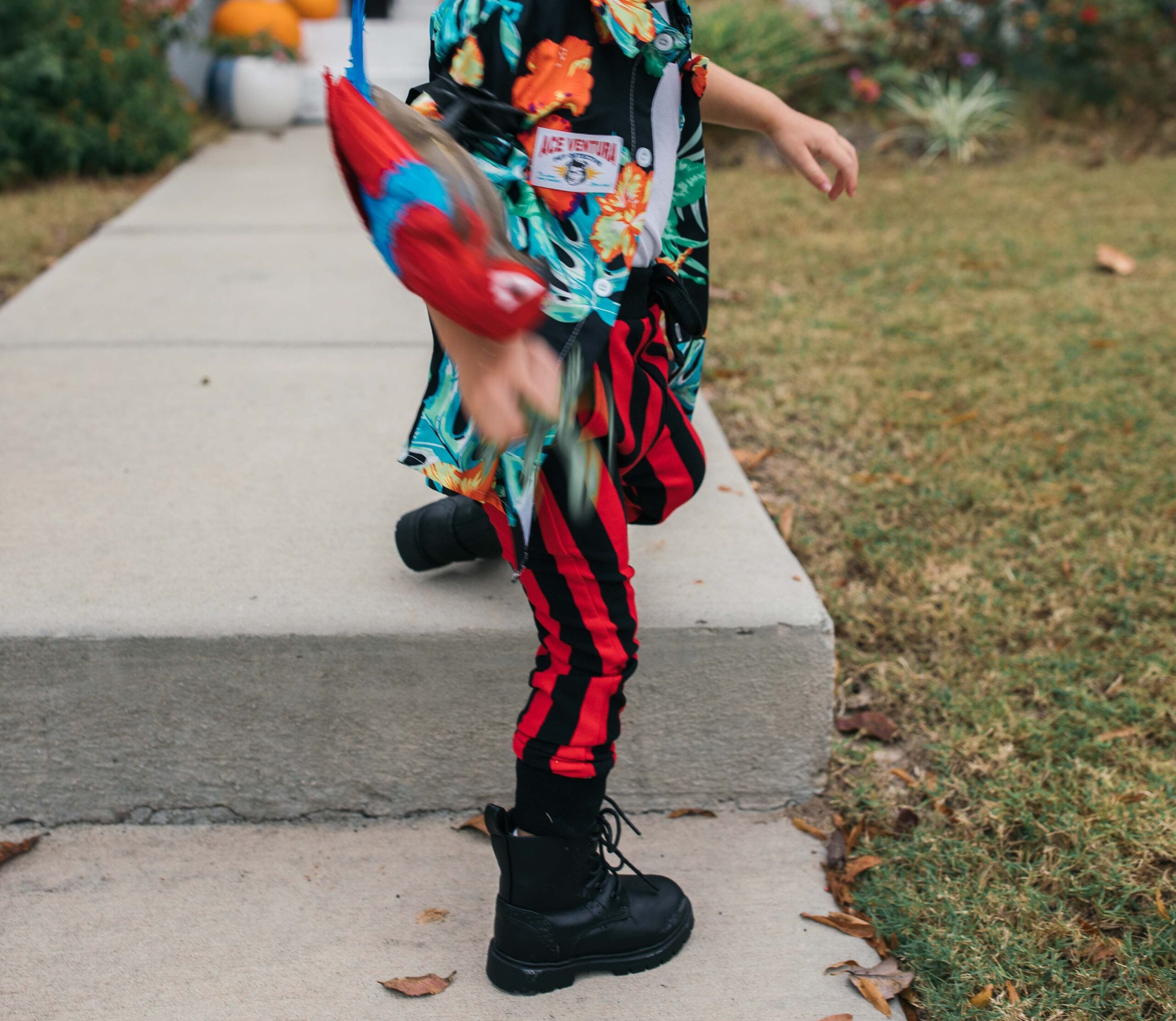 ace ventura costume, halloween costume, diy toddler costume, jim carry, halloween idea for toddler, ace ventura costume, toddler boy costume, costume ideas for toddler boy