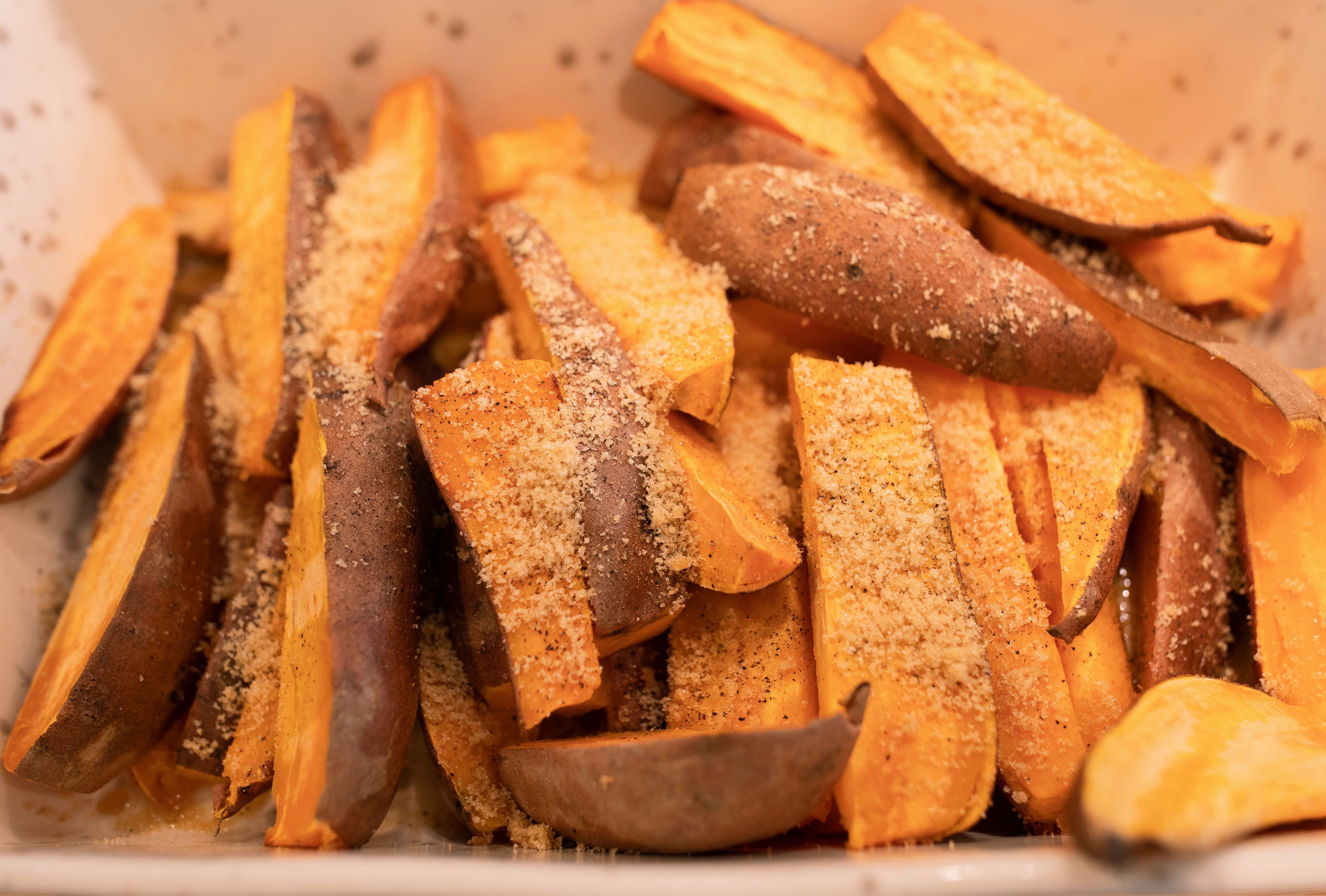 holiday recipes, thanksgiving, roasted sweet potatoes, vegan, gluten-free, potatoes, healthy recipes, easy, grain free, brown sugar, sweet potato casserole, recipes, potatoes, thanksgiving recipes