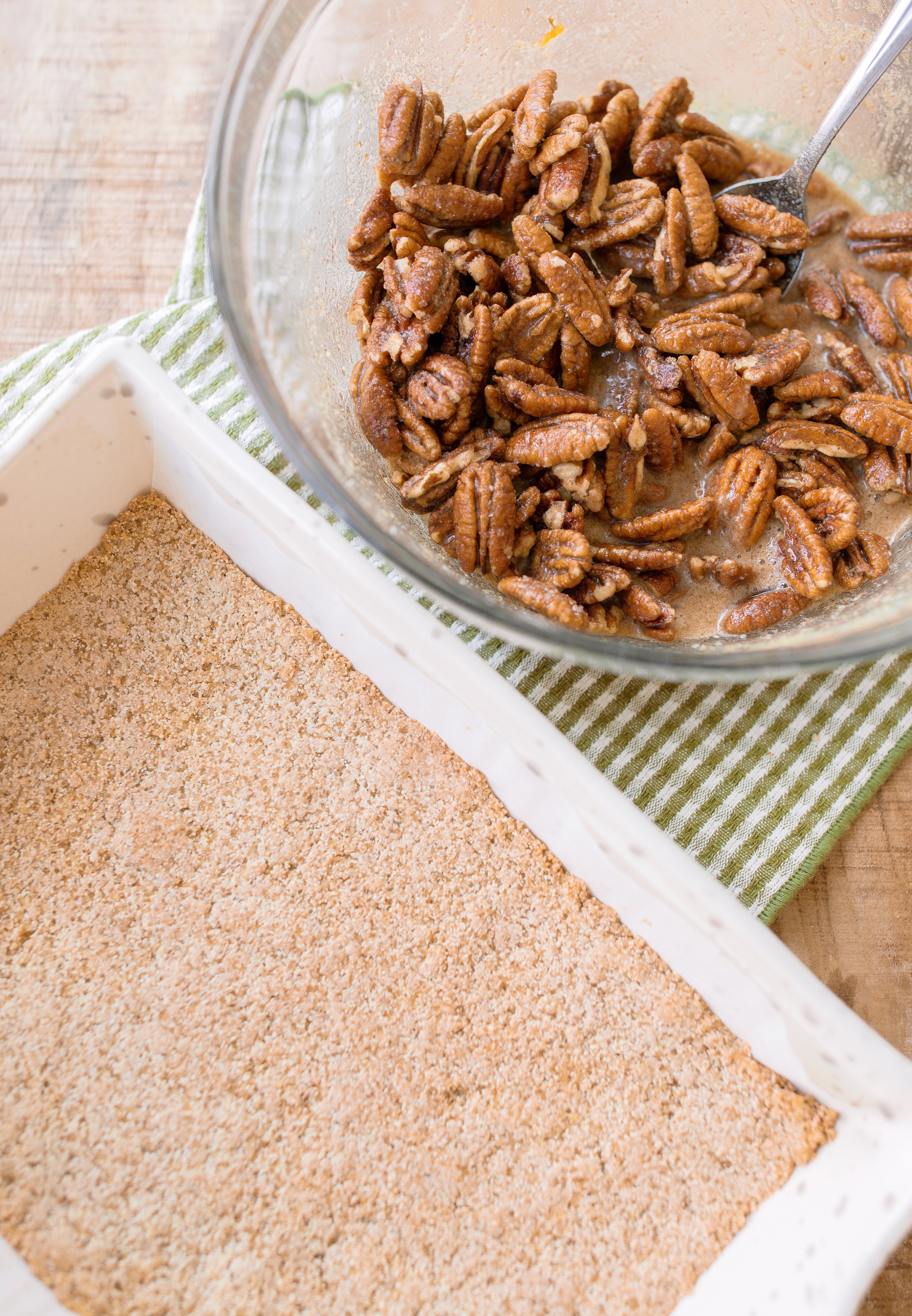 pecan bars, gluten free pecan bars, almond flour pecan bars, healthy pecan bars, refined sugar free pecan bars, maple pecan bars, coconut sugar pecan bars, paleo pecan bars, easy pecan bar recipe, thanksgiving pecan bars, thanksgiving dessert recipes, fall dessert recipes, healthy holiday desserts, gluten free thanksgiving desserts, no refined sugar desserts, maple syrup desserts, almond flour dessert recipes, coconut sugar desserts, easy holiday baking, healthy pecan pie bars