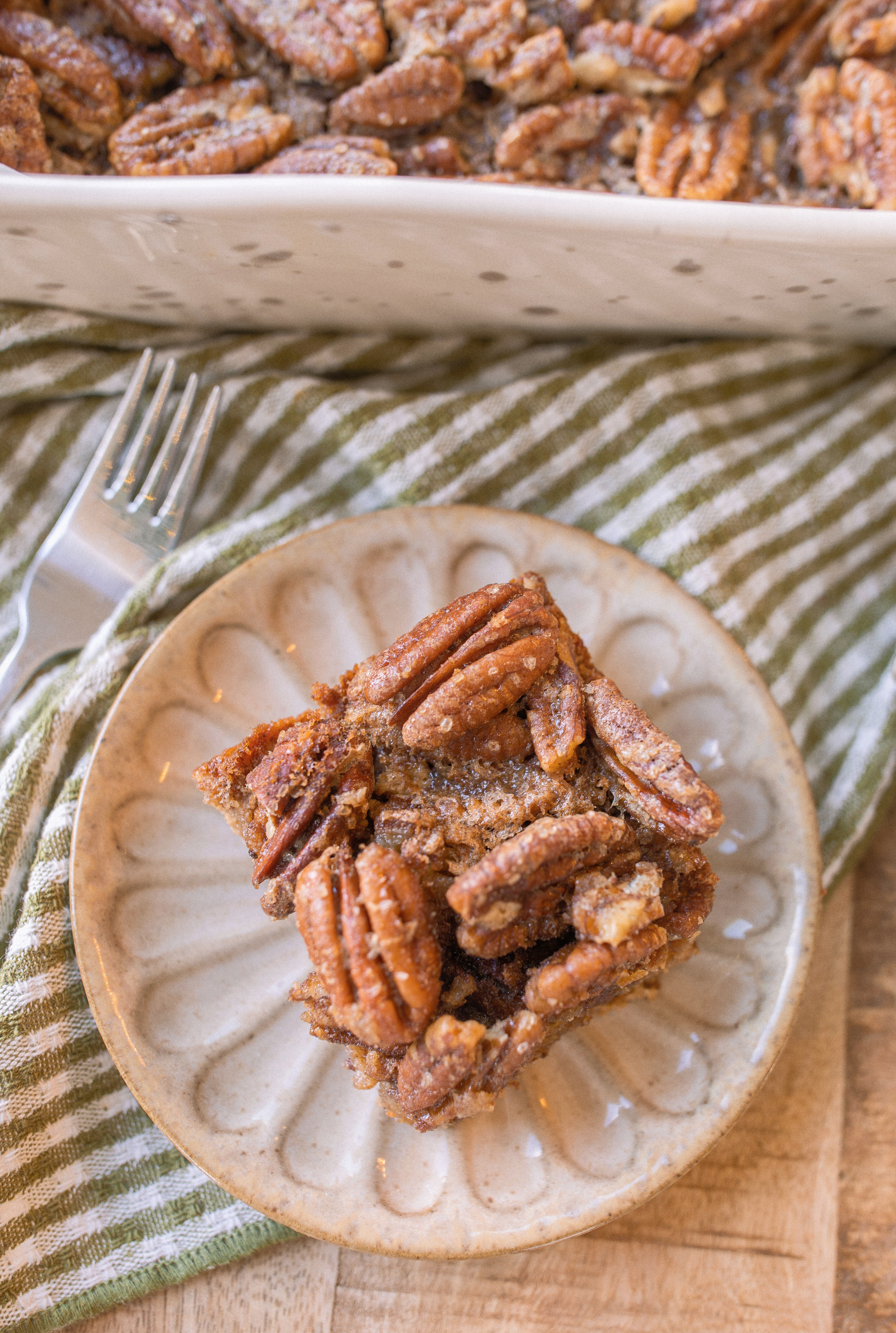 pecan bars, gluten free pecan bars, almond flour pecan bars, healthy pecan bars, refined sugar free pecan bars, maple pecan bars, coconut sugar pecan bars, paleo pecan bars, easy pecan bar recipe, thanksgiving pecan bars, thanksgiving dessert recipes, fall dessert recipes, healthy holiday desserts, gluten free thanksgiving desserts, no refined sugar desserts, maple syrup desserts, almond flour dessert recipes, coconut sugar desserts, easy holiday baking, healthy pecan pie bars