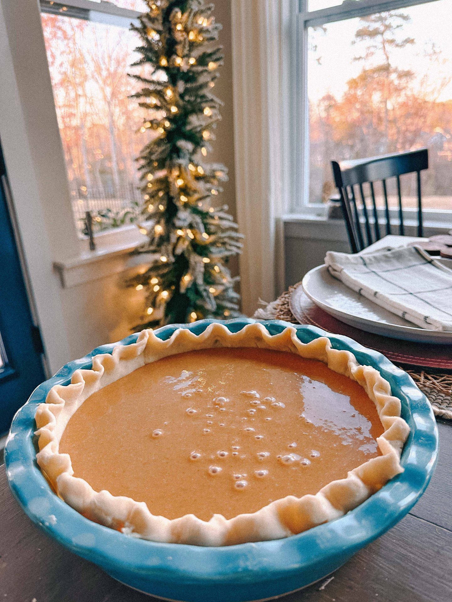 thanksgiving menu, hosting thanksgiving, thanksgiving recipes, 2026, easy fall recipes for thanksgiving, thanksgiving dessert, thanksgiving sides, turkey, mac and cheese, green beans, stuffing, pies, pumpkin pie, pecan pie, cookies, pumpkin bars, thanksgiving with the family