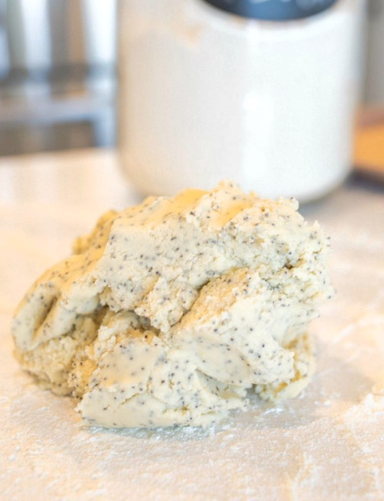 christmas cookie, lemon poppy seed, lemon linzer cookies, shortbread cookies, vegan, dairy-free, lemon shortbread cookies, baking, jam, raspberry, jelly