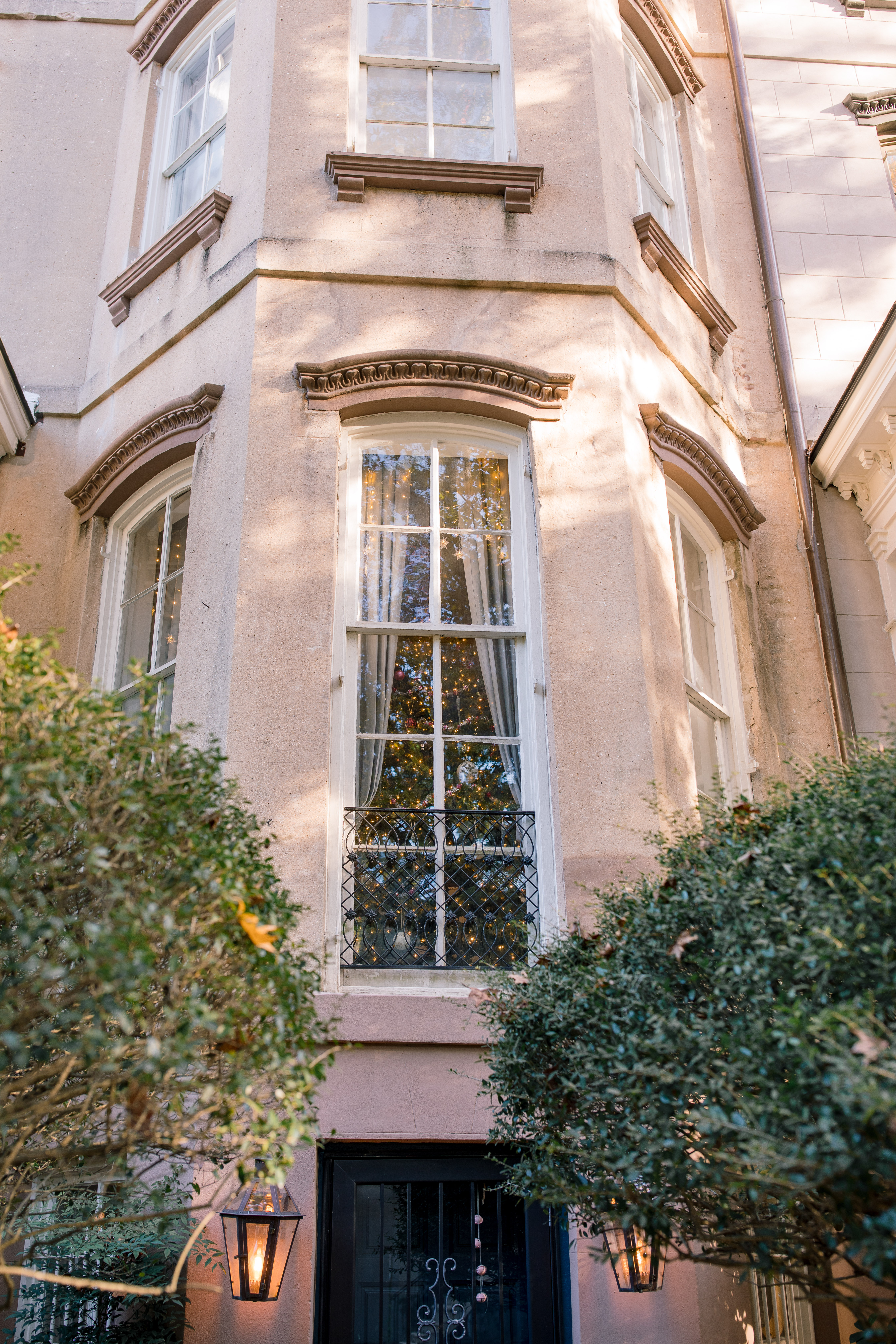 Lowcountry with lexus, savannha georiga, lexus cars, lexusus, TX 500h F Sport AWD, cars, roadtrip, suvs, travel guide, georgia, collins quarter, hotel bardo, where to stay, savannah bed and breakfast, flora and fauna, riverstreet, savannah walking tour