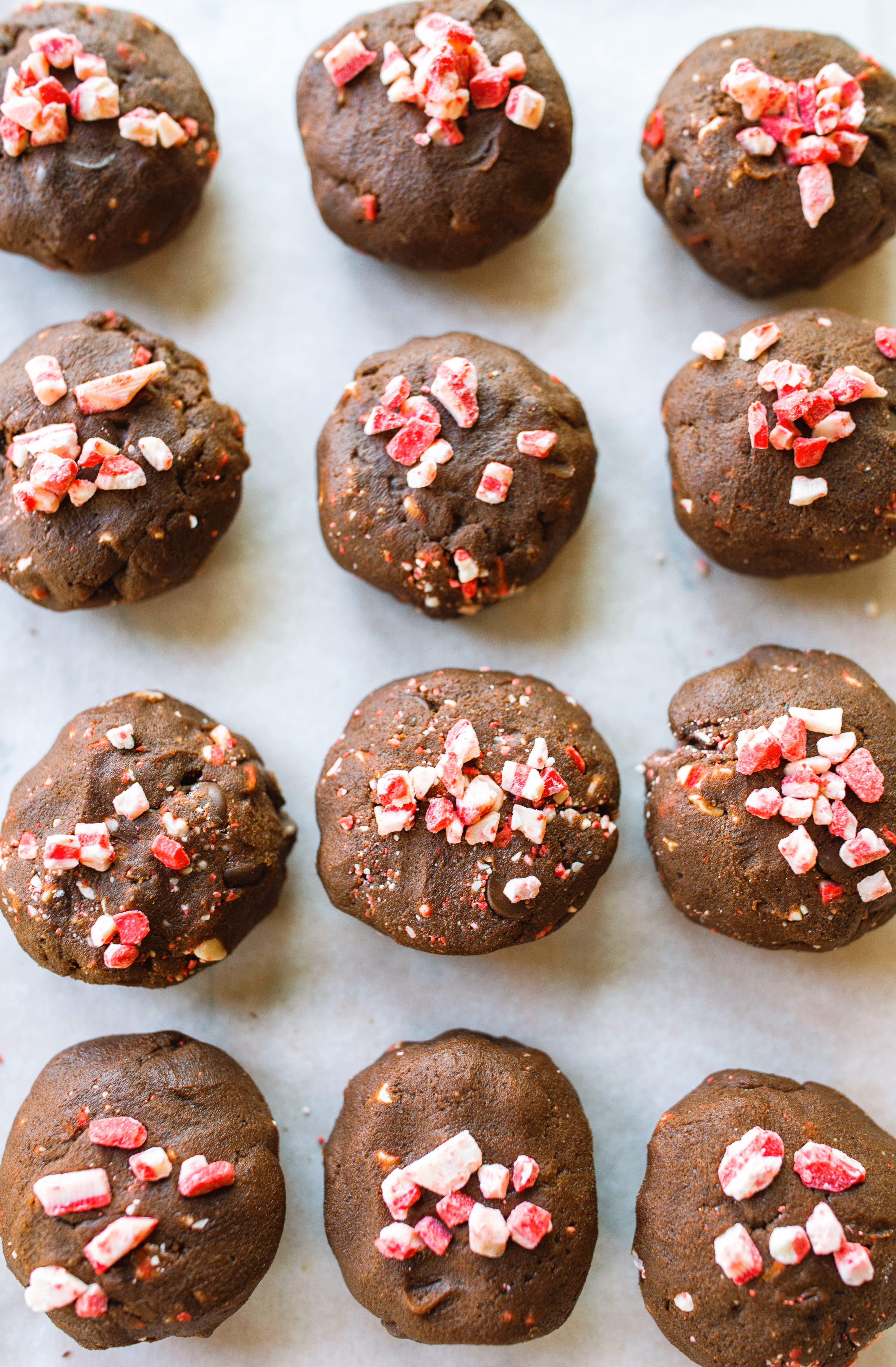 hot chocolate peppermint cookies, christmas cookies, chocolate cookies, christmas baking, andes, peppermint recipes, easy chocolate cookies, no chill time 
