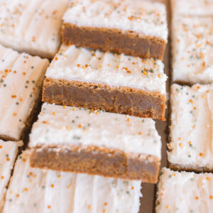 gingerbread cookie bars, chewy gingerbread cookie bar recipe, christmas baking, holiday recipes, christmas recipes, marshmallow buttercream, christmas recipes, gingerbread christmas