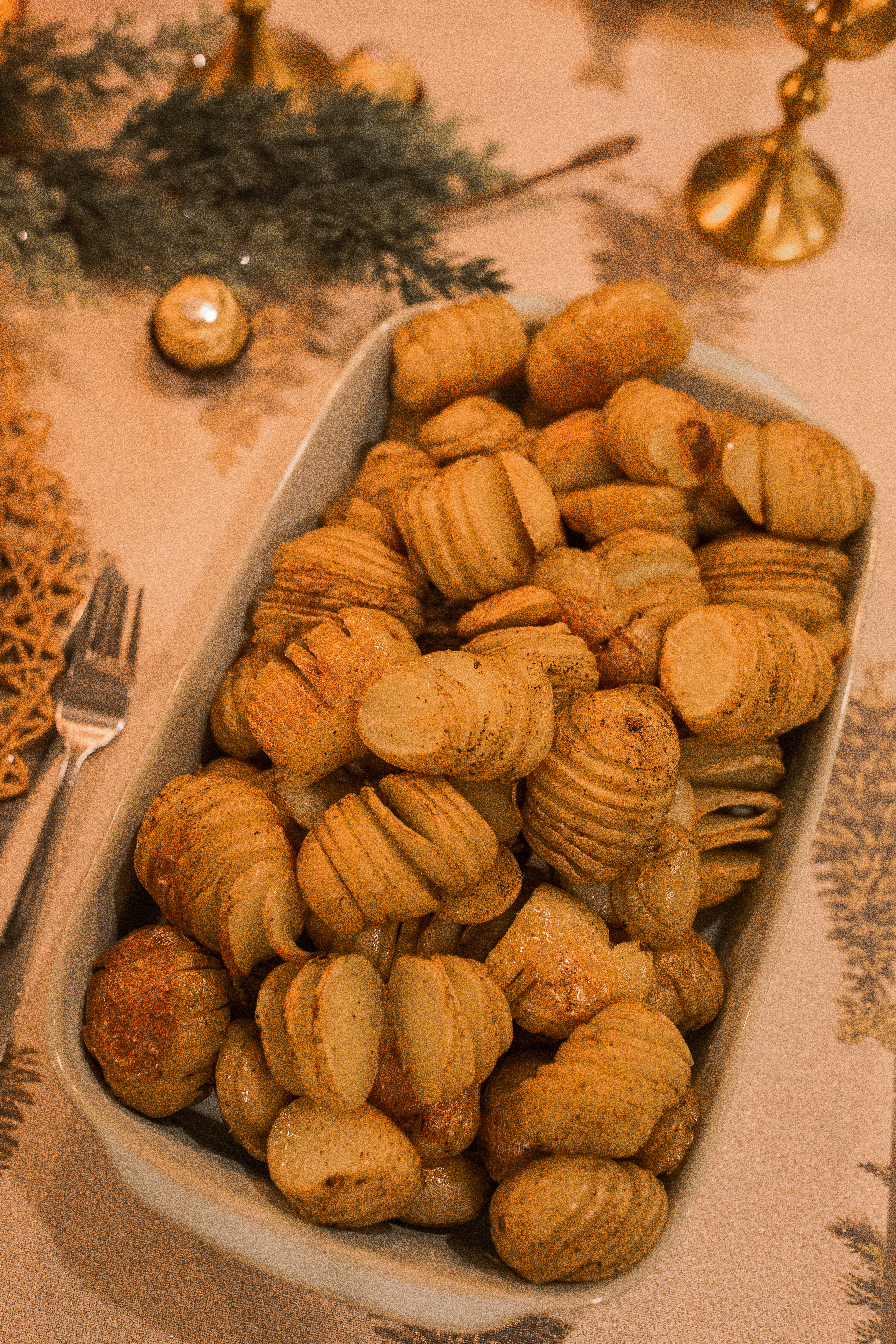 christmas recap, christmas morning, christmas blog, christmas decor, stockings, presents, toddler, dinner, table setting, home, lifestyle, blogging, motherhood, matching family pajamas, menu, holiday dinner, holiday celebrations, christmas day, pecan brownie pie, lottery pong, toddler gifts, cozy fireplace, cookies for santa, recap