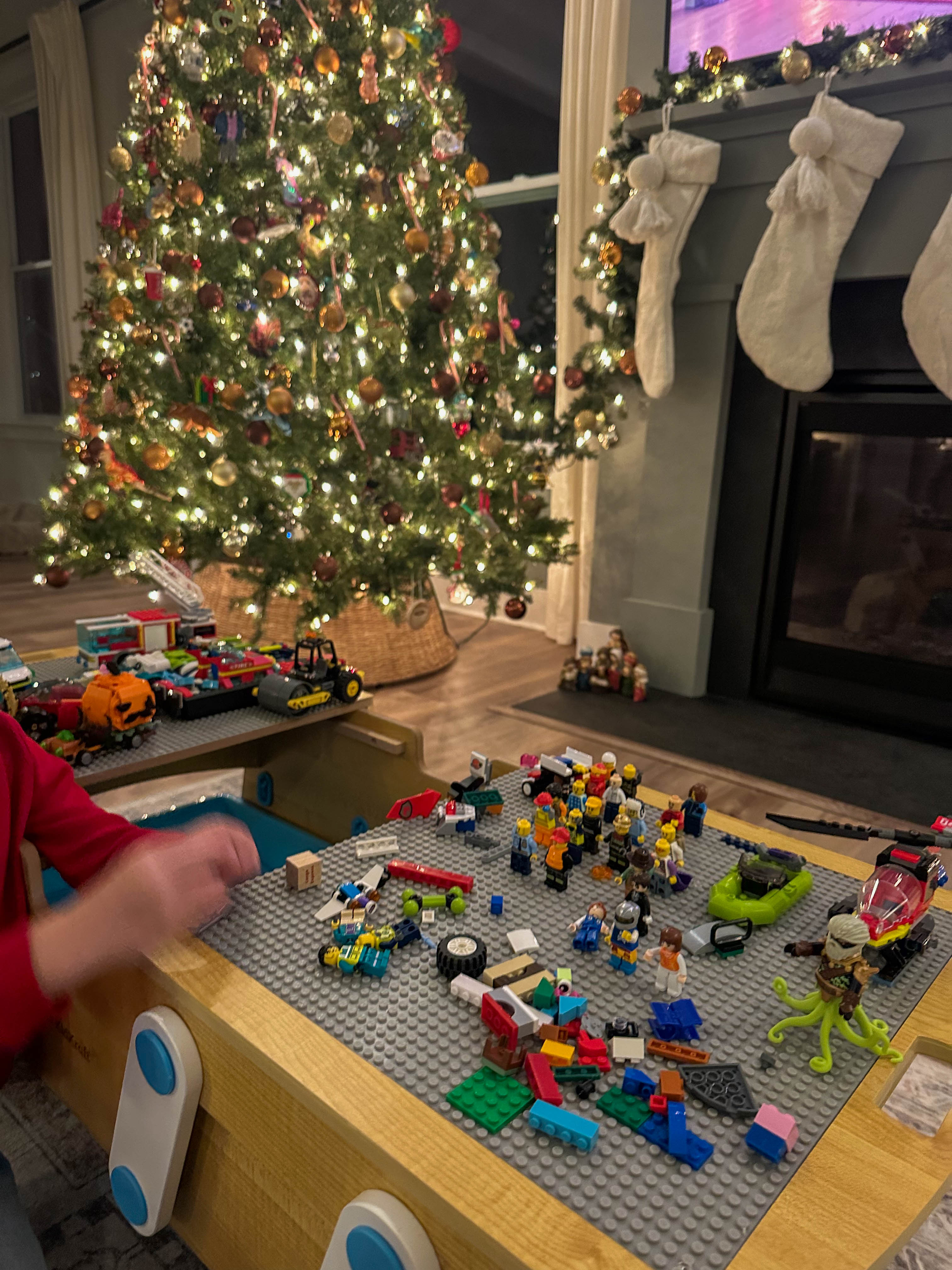 meal prep, pregnancy, motherhood blog, lifestyle blog, charlotte, fort mill, south carolina, steak, cooking healthy, toddler mom, dinner, green beans, steak in dutch oven, sweet potatoes, costco haul, sourdough, charcuterie, easy board, winter board, christmas, caprese, sourdough bread, cheeseboard, hosting