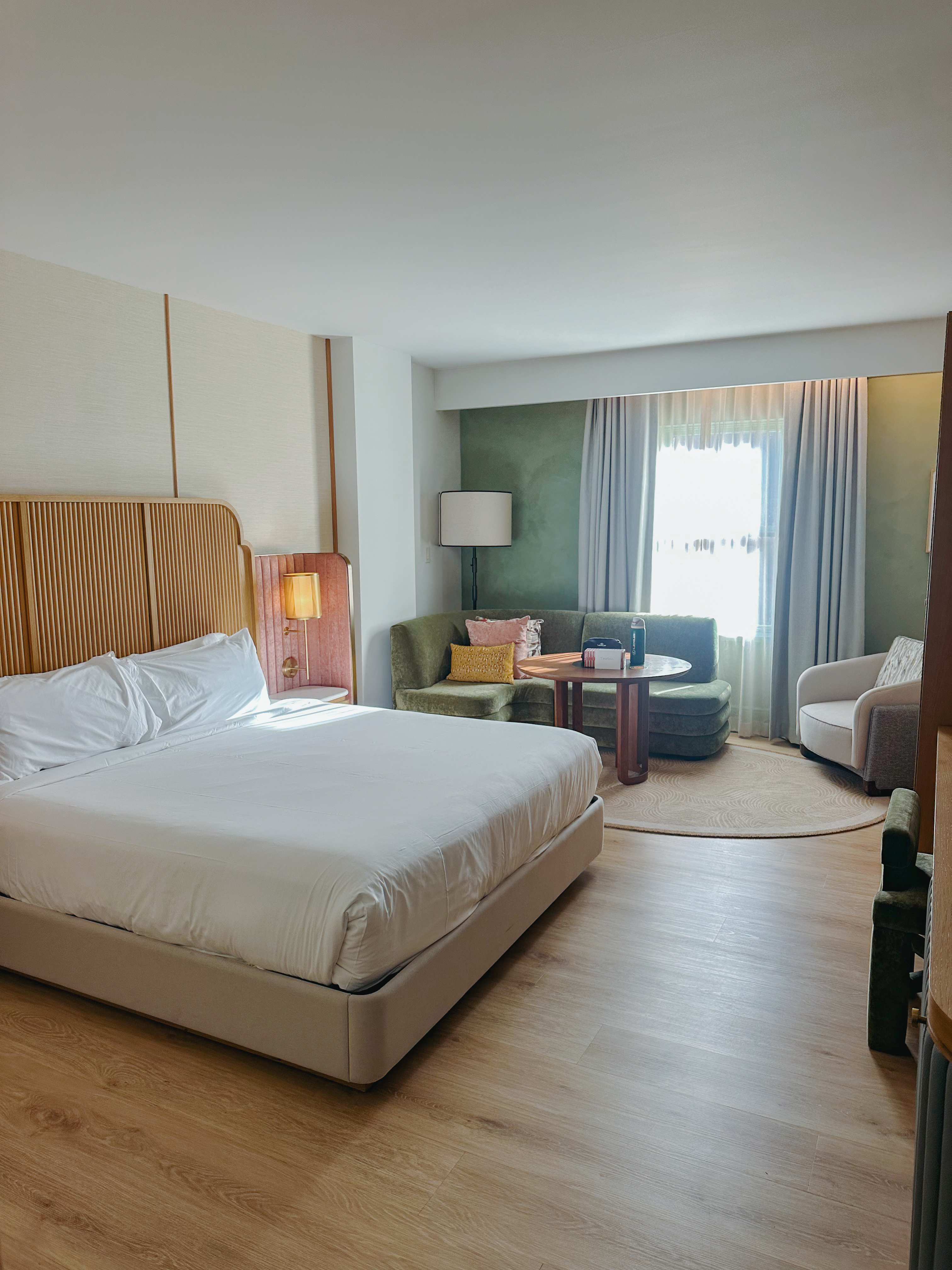 Lowcountry with lexus, savannha georiga, lexus cars, lexusus, TX 500h F Sport AWD, cars, roadtrip, suvs, travel guide, georgia, collins quarter, hotel bardo, where to stay, savannah bed and breakfast