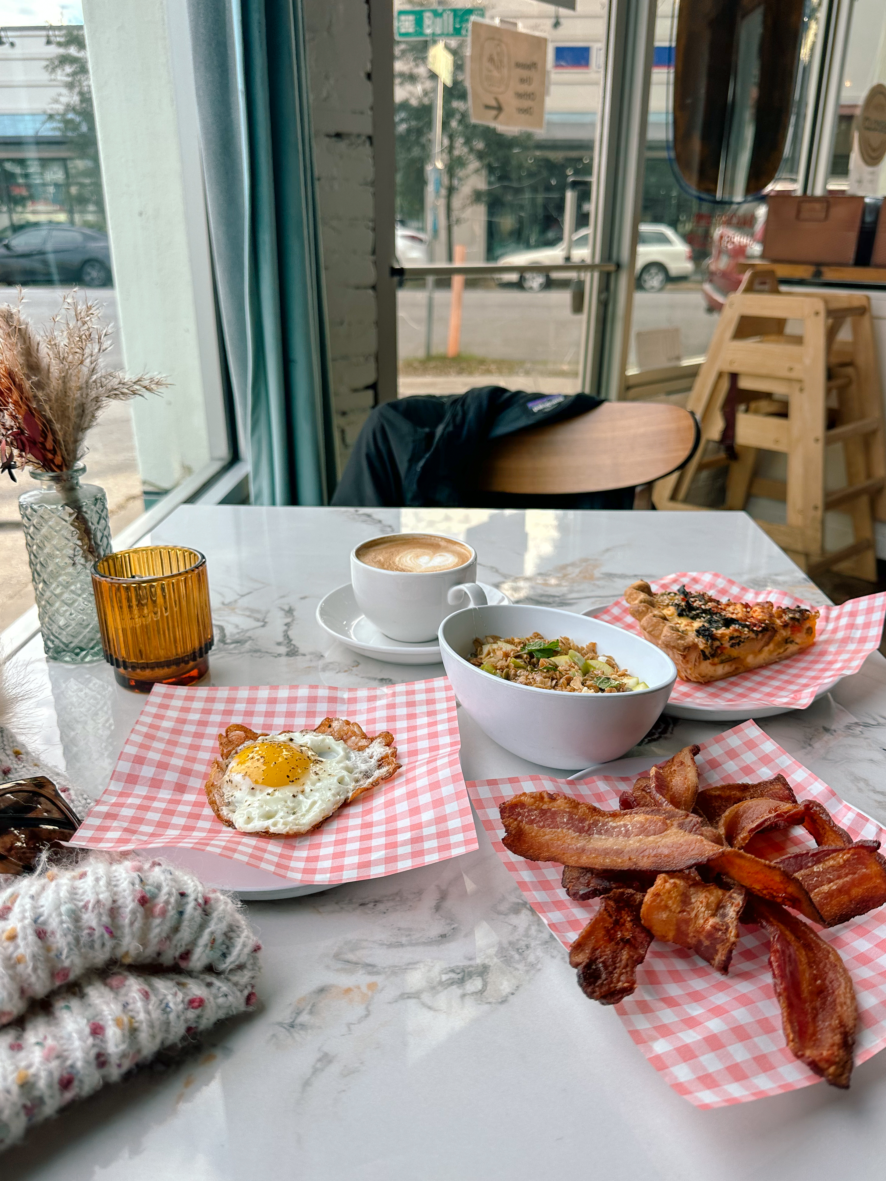 Lowcountry with lexus, savannha georiga, lexus cars, lexusus, TX 500h F Sport AWD, cars, roadtrip, suvs, travel guide, georgia, collins quarter, hotel bardo, where to stay, savannah bed and breakfast, flora and fauna, riverstreet