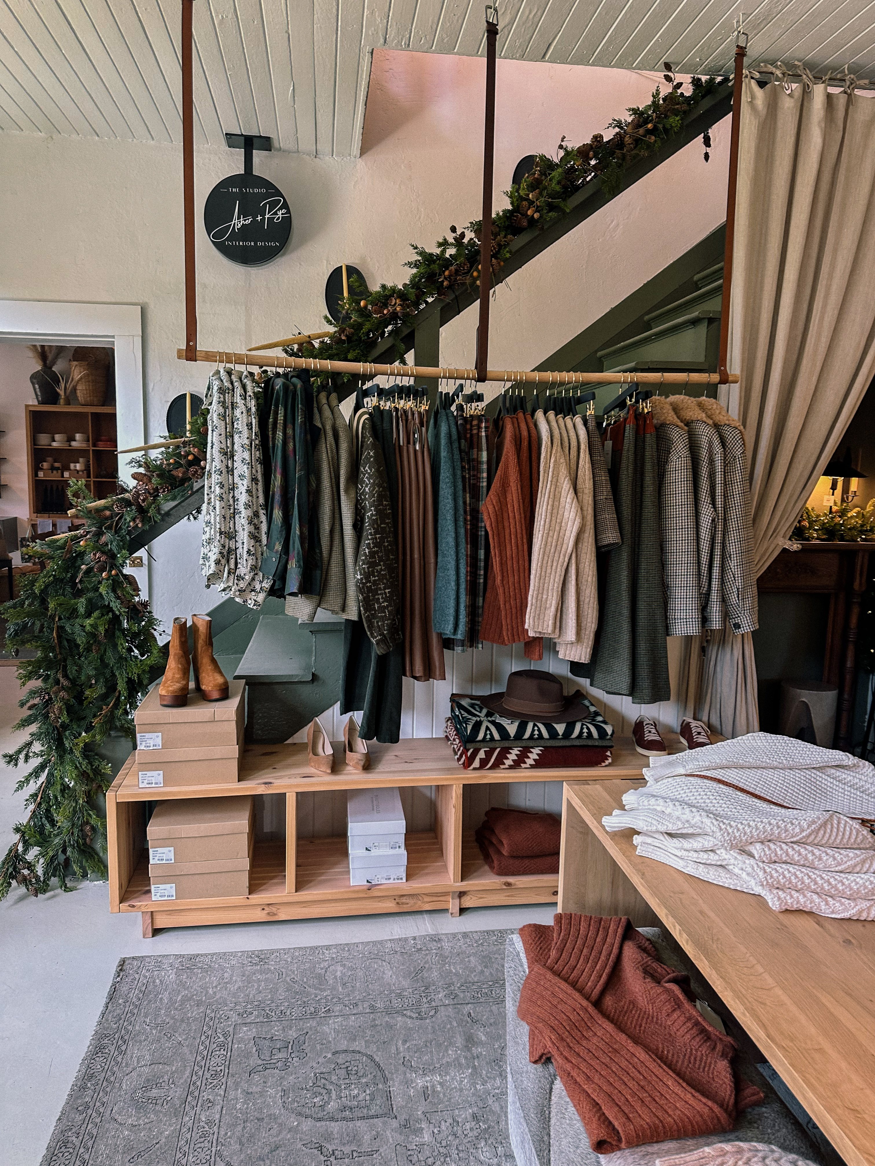 Lowcountry with lexus, savannha georiga, lexus cars, lexusus, TX 500h F Sport AWD, cars, roadtrip, suvs, travel guide, georgia, collins quarter, hotel bardo, where to stay, savannah bed and breakfast, flora and fauna, riverstreet, savannah walking tour, asher and rye