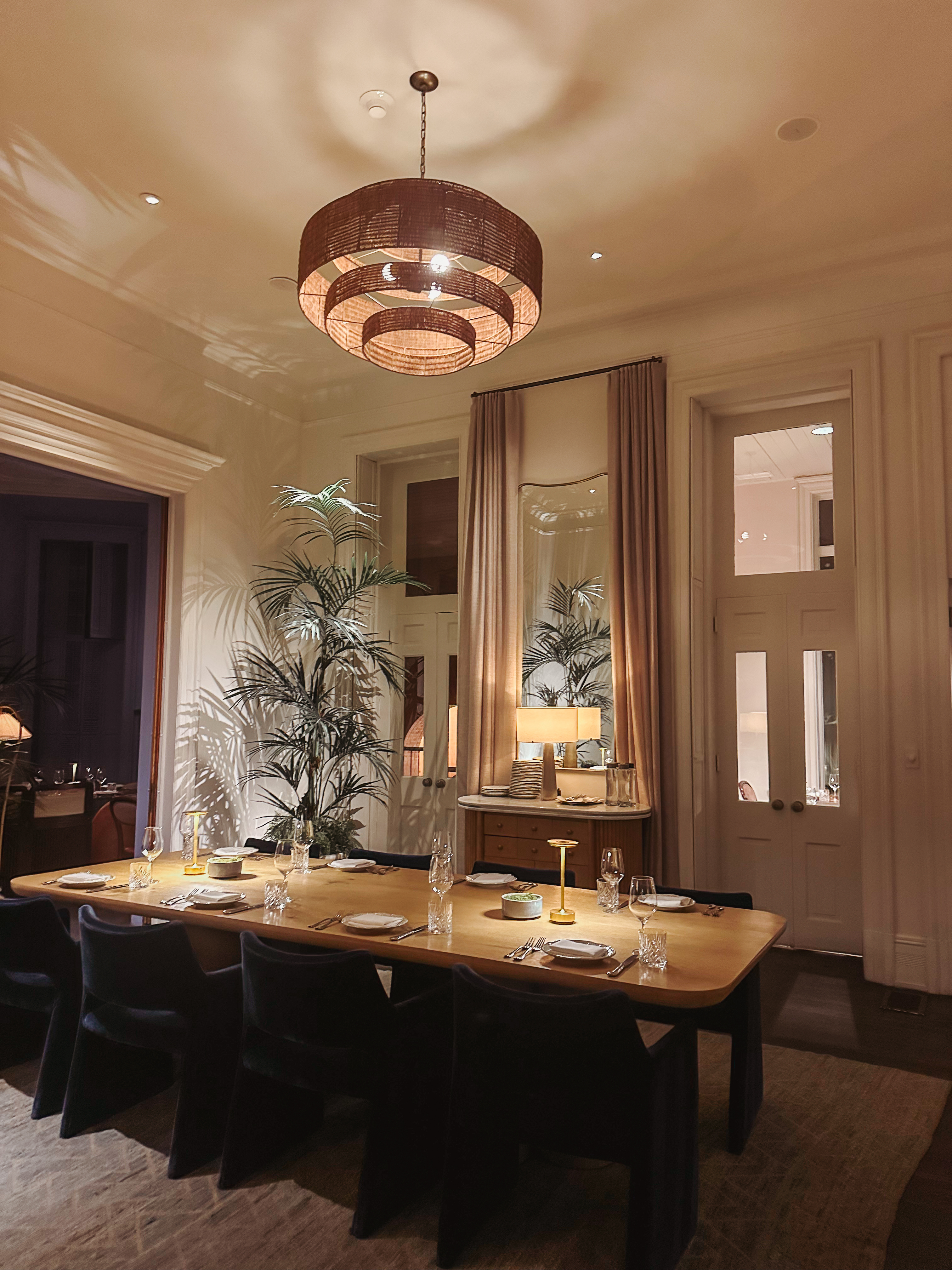 Lowcountry with lexus, savannha georiga, lexus cars, lexusus, TX 500h F Sport AWD, cars, roadtrip, suvs, travel guide, georgia, collins quarter, hotel bardo, where to stay, savannah bed and breakfast, flora and fauna, riverstreet, savannah walking tour, asher and rye, saint bibiana cooking school, hotel bardo restaurants, cooking class