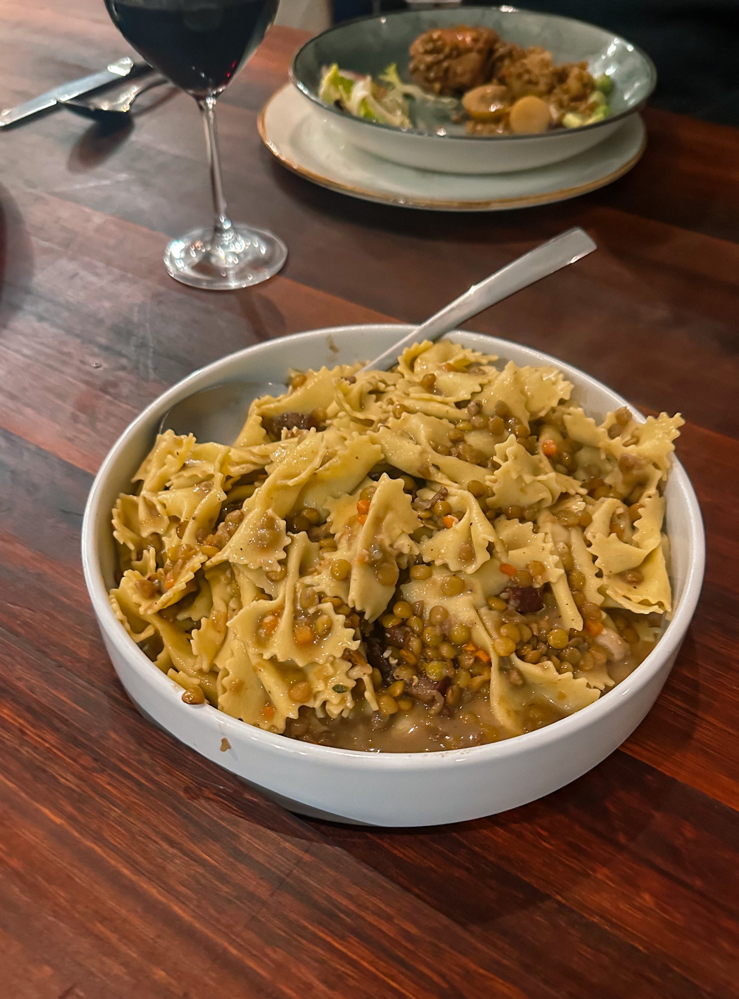 Lowcountry with lexus, savannha georiga, lexus cars, lexusus, TX 500h F Sport AWD, cars, roadtrip, suvs, travel guide, georgia, collins quarter, hotel bardo, where to stay, savannah bed and breakfast, flora and fauna, riverstreet, savannah walking tour, asher and rye, saint bibiana cooking school, hotel bardo restaurants, cooking class