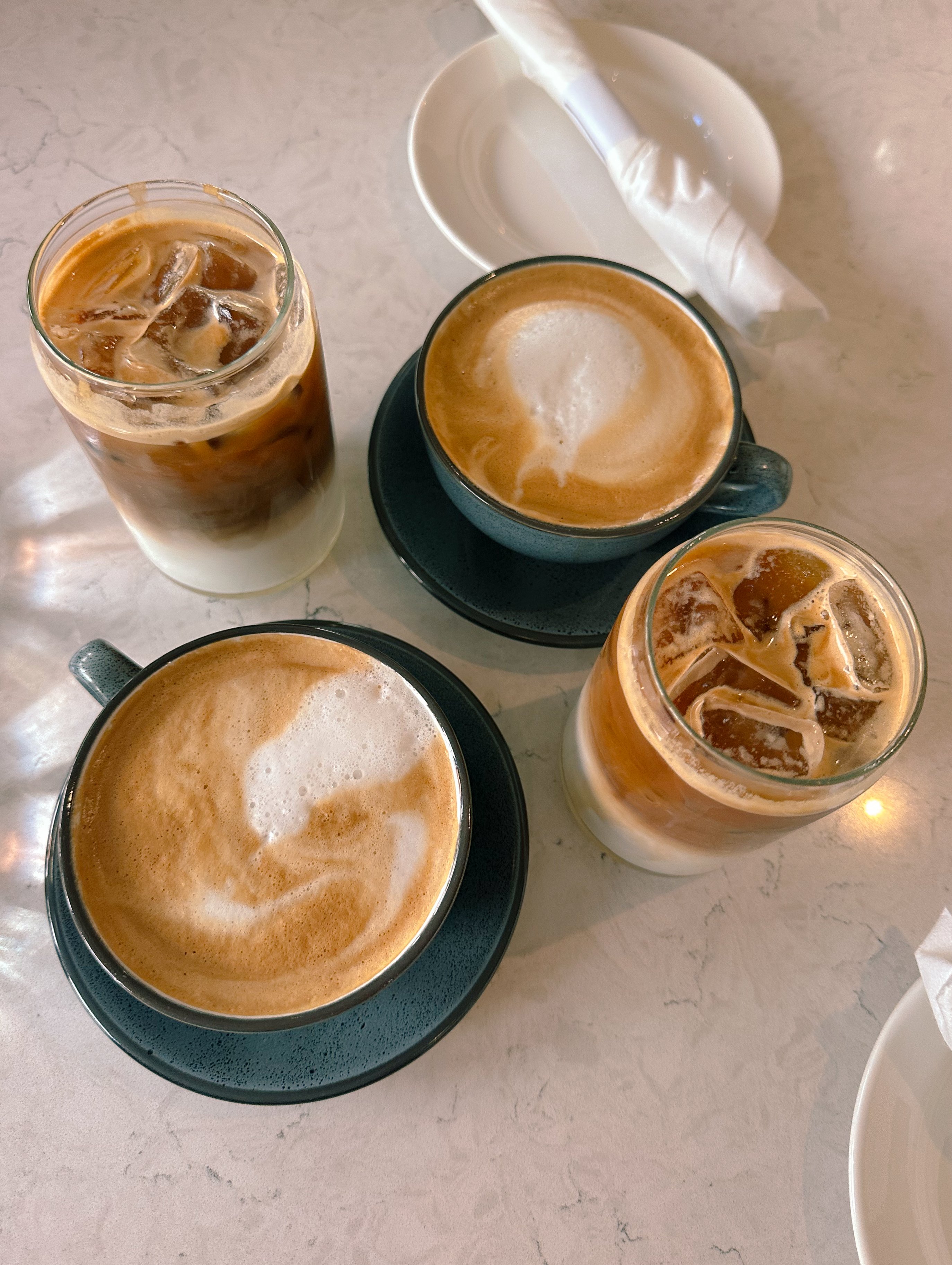 Lowcountry with lexus, savannha georiga, lexus cars, lexusus, TX 500h F Sport AWD, cars, roadtrip, suvs, travel guide, georgia, collins quarter, hotel bardo, where to stay, savannah bed and breakfast, flora and fauna, riverstreet, savannah walking tour, asher and rye, saint bibiana cooking school, hotel bardo restaurants, cooking class, sunday sunday