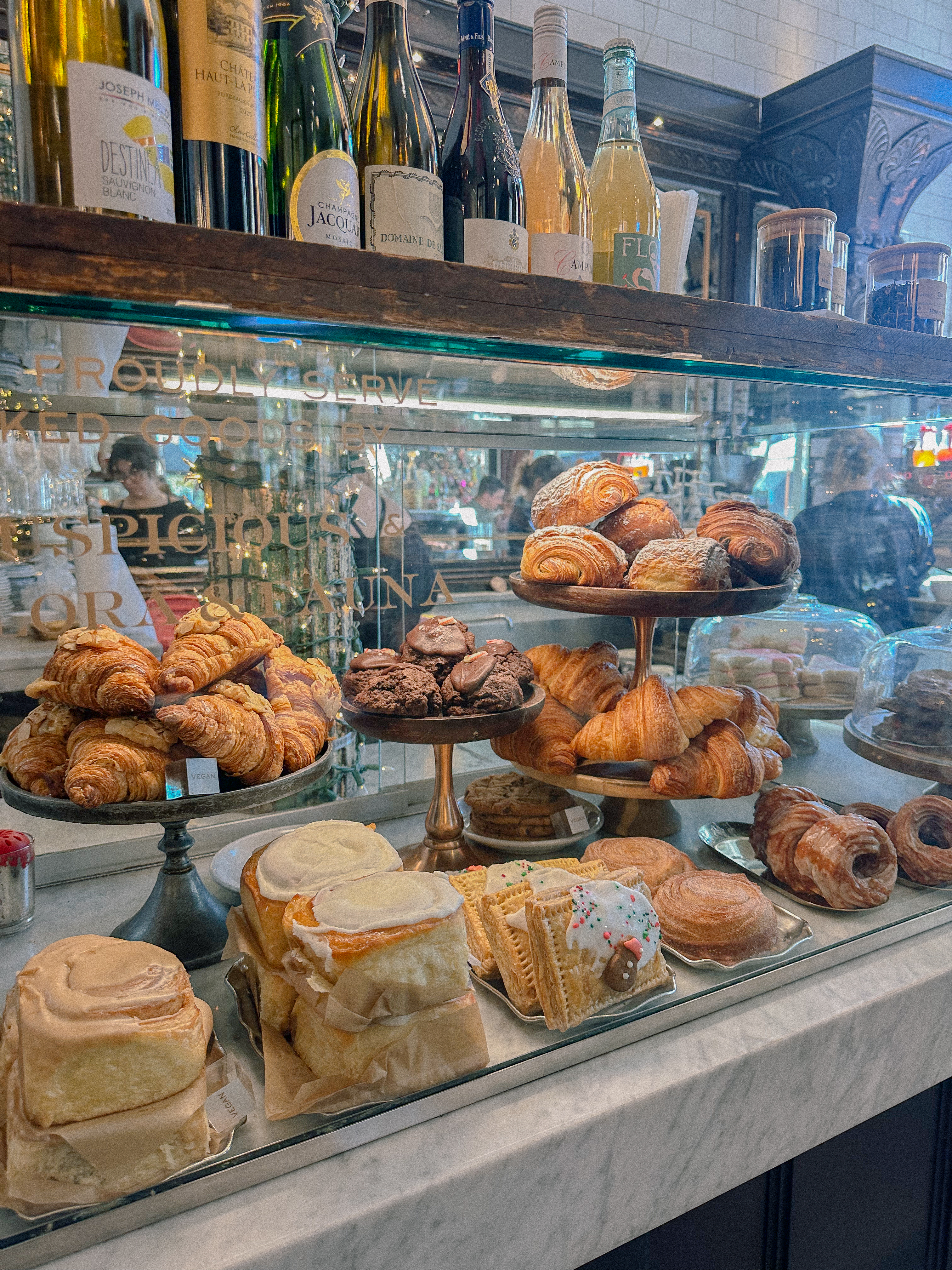 Lowcountry with lexus, savannha georiga, lexus cars, lexusus, TX 500h F Sport AWD, cars, roadtrip, suvs, travel guide, georgia, collins quarter, hotel bardo, where to stay, savannah bed and breakfast, flora and fauna, riverstreet, savannah walking tour, asher and rye, saint bibiana cooking school, hotel bardo restaurants, cooking class, sunday sunday