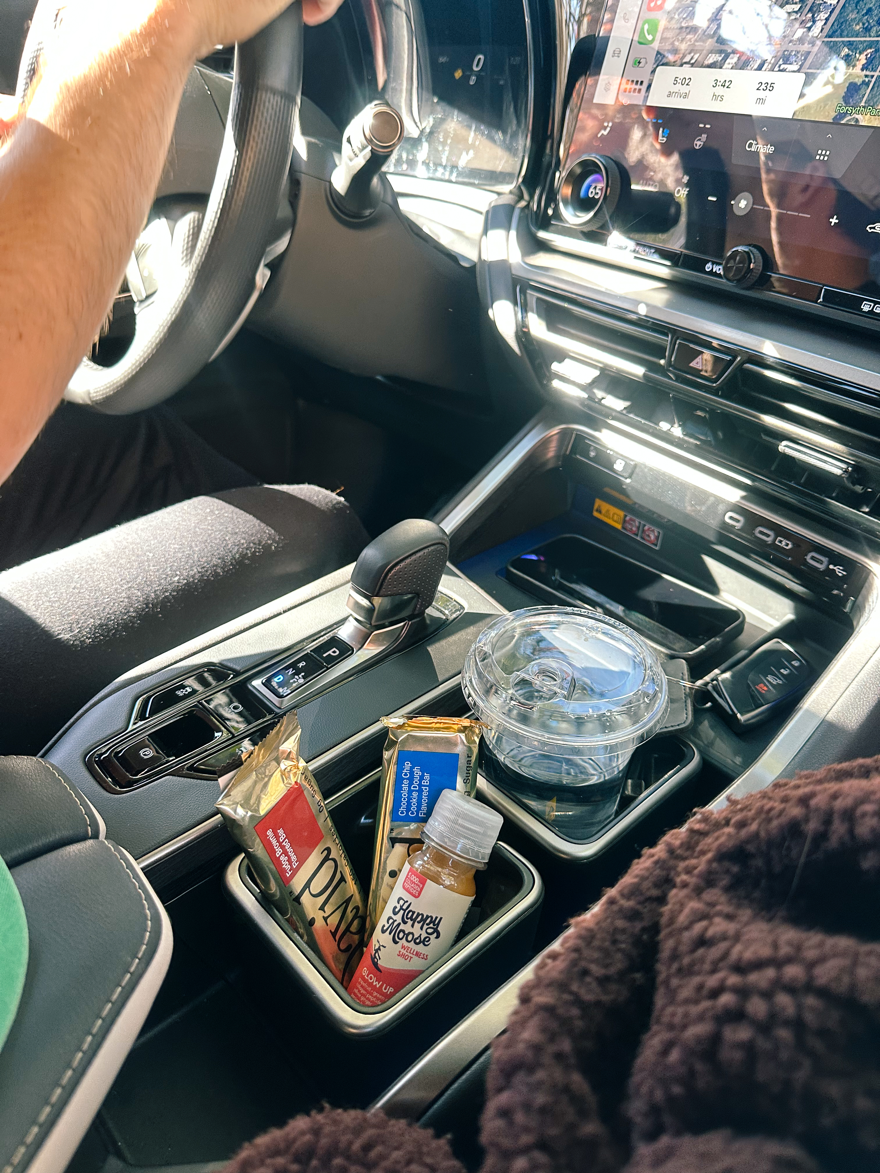 Lowcountry with lexus, savannha georiga, lexus cars, lexusus, TX 500h F Sport AWD, cars, roadtrip, suvs, travel guide, georgia, collins quarter, hotel bardo, where to stay, savannah bed and breakfast, flora and fauna, riverstreet, savannah walking tour, asher and rye, saint bibiana cooking school, hotel bardo restaurants, cooking class, sunday sunday