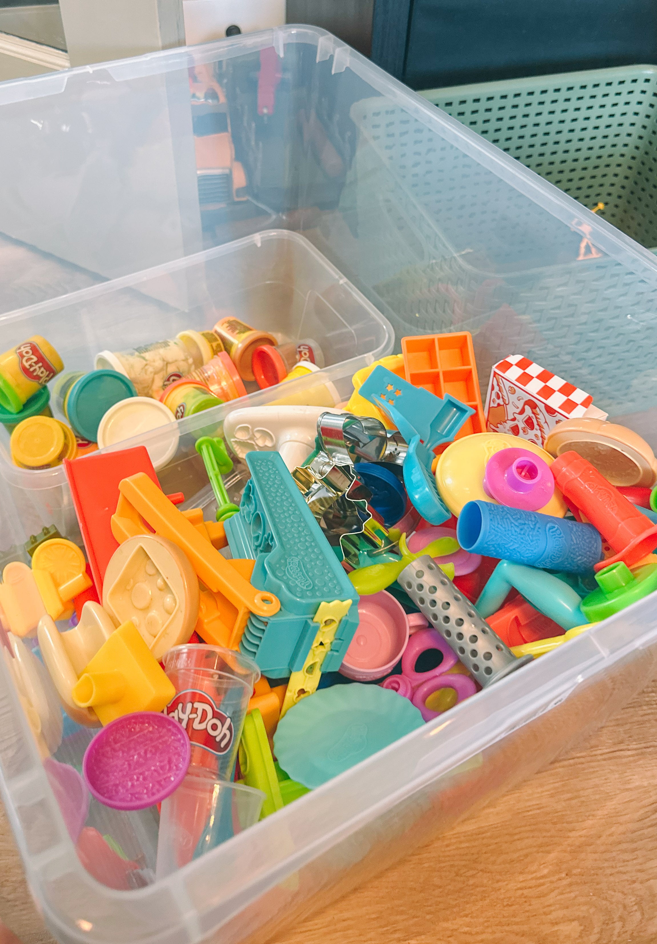 christmas recap, christmas morning, christmas blog, christmas decor, stockings, presents, toddler, dinner, table setting, home, lifestyle, blogging, motherhood, matching family pajamas, menu, holiday dinner, holiday celebrations, christmas day, pecan brownie pie, lottery pong, toddler gifts, cozy fireplace, cookies for santa, recap