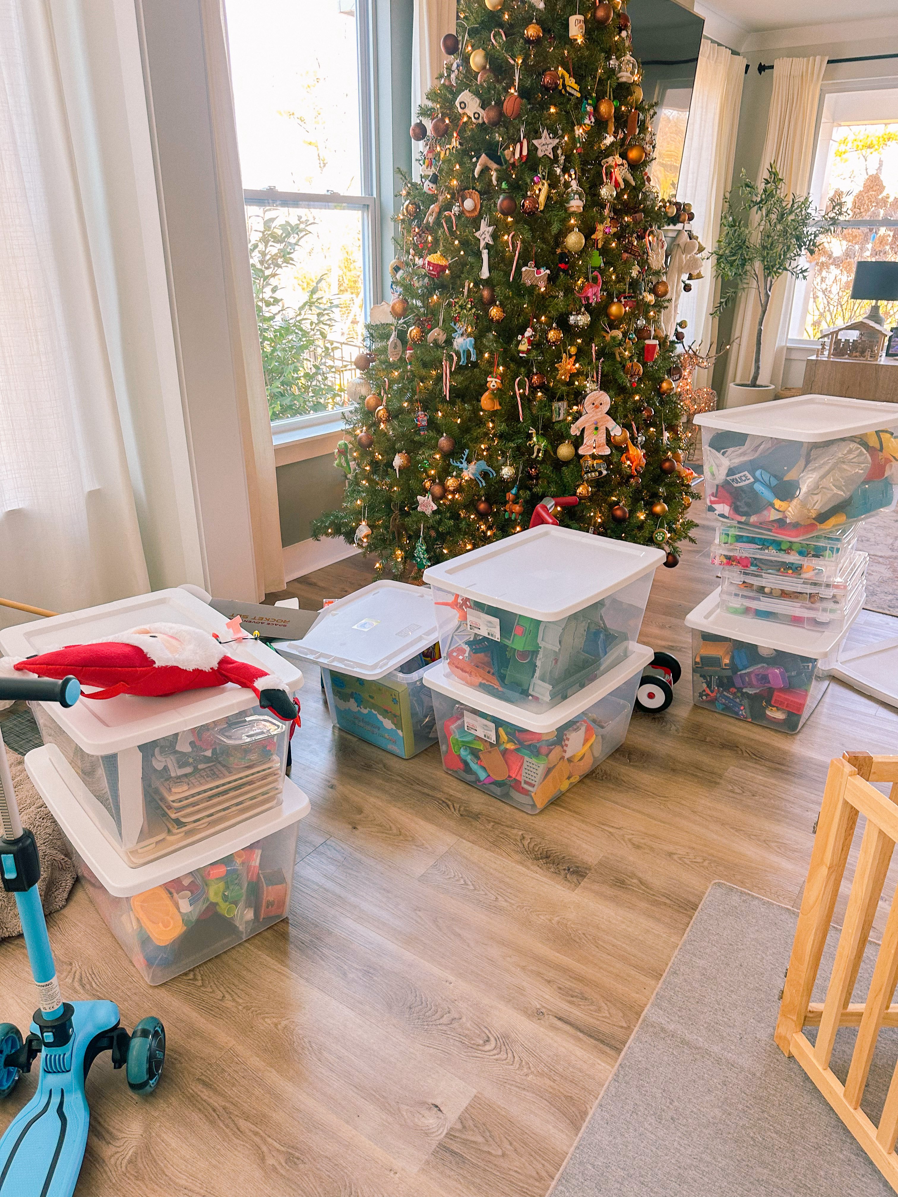 christmas recap, christmas morning, christmas blog, christmas decor, stockings, presents, toddler, dinner, table setting, home, lifestyle, blogging, motherhood, matching family pajamas, menu, holiday dinner, holiday celebrations, christmas day, pecan brownie pie, lottery pong, toddler gifts, cozy fireplace, cookies for santa, recap