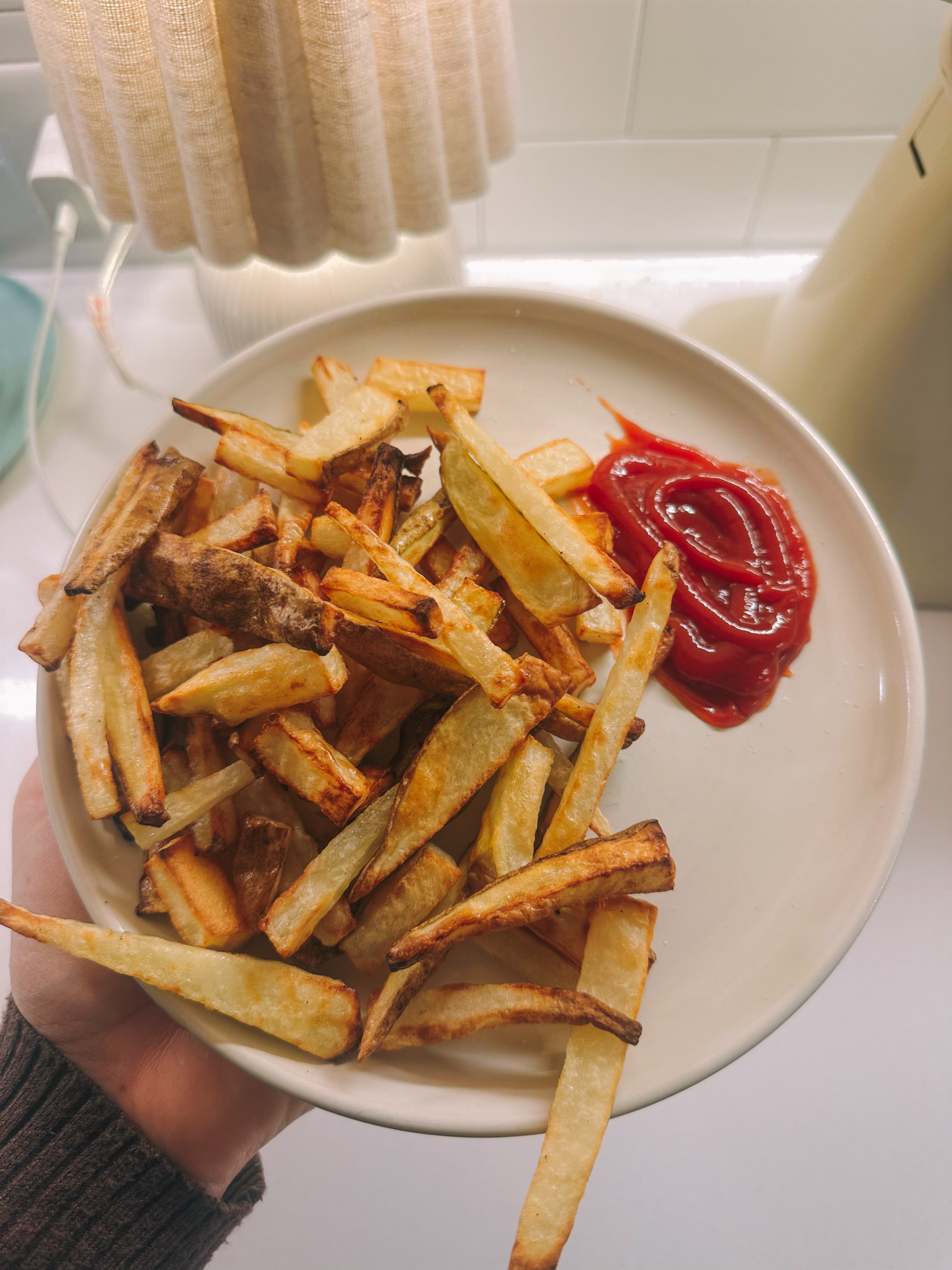 christmas recap, christmas morning, christmas blog, christmas decor, stockings, presents, toddler, dinner, table setting, home, lifestyle, blogging, motherhood, matching family pajamas, menu, holiday dinner, holiday celebrations, christmas day, pecan brownie pie, lottery pong, toddler gifts, cozy fireplace, cookies for santa, recap