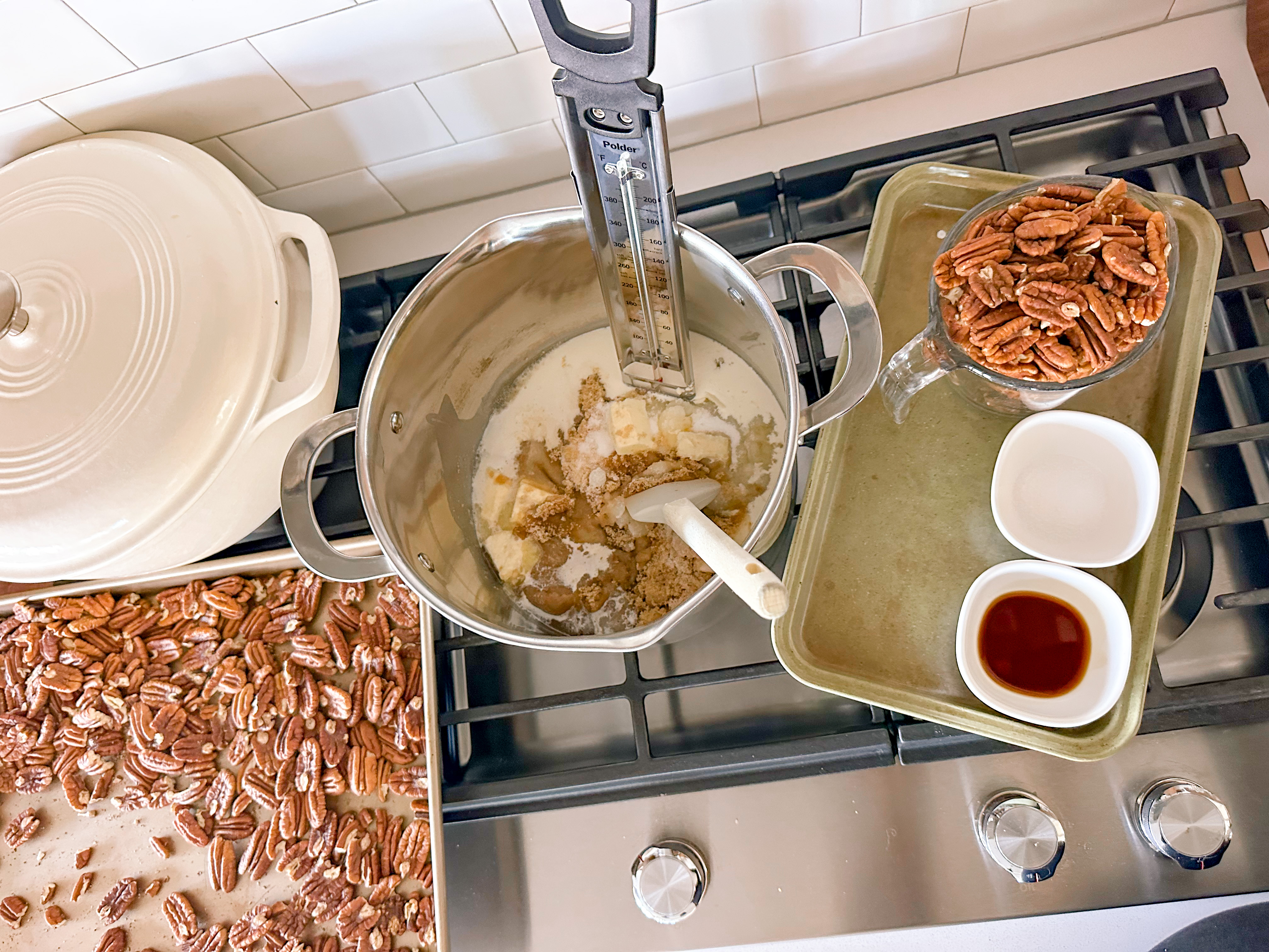 easy pecan pralines, southern pecan pralines, pralines, baking, christmas, pecans, christmas, holidays, gift ideas, easy recipe, dessert, savannah