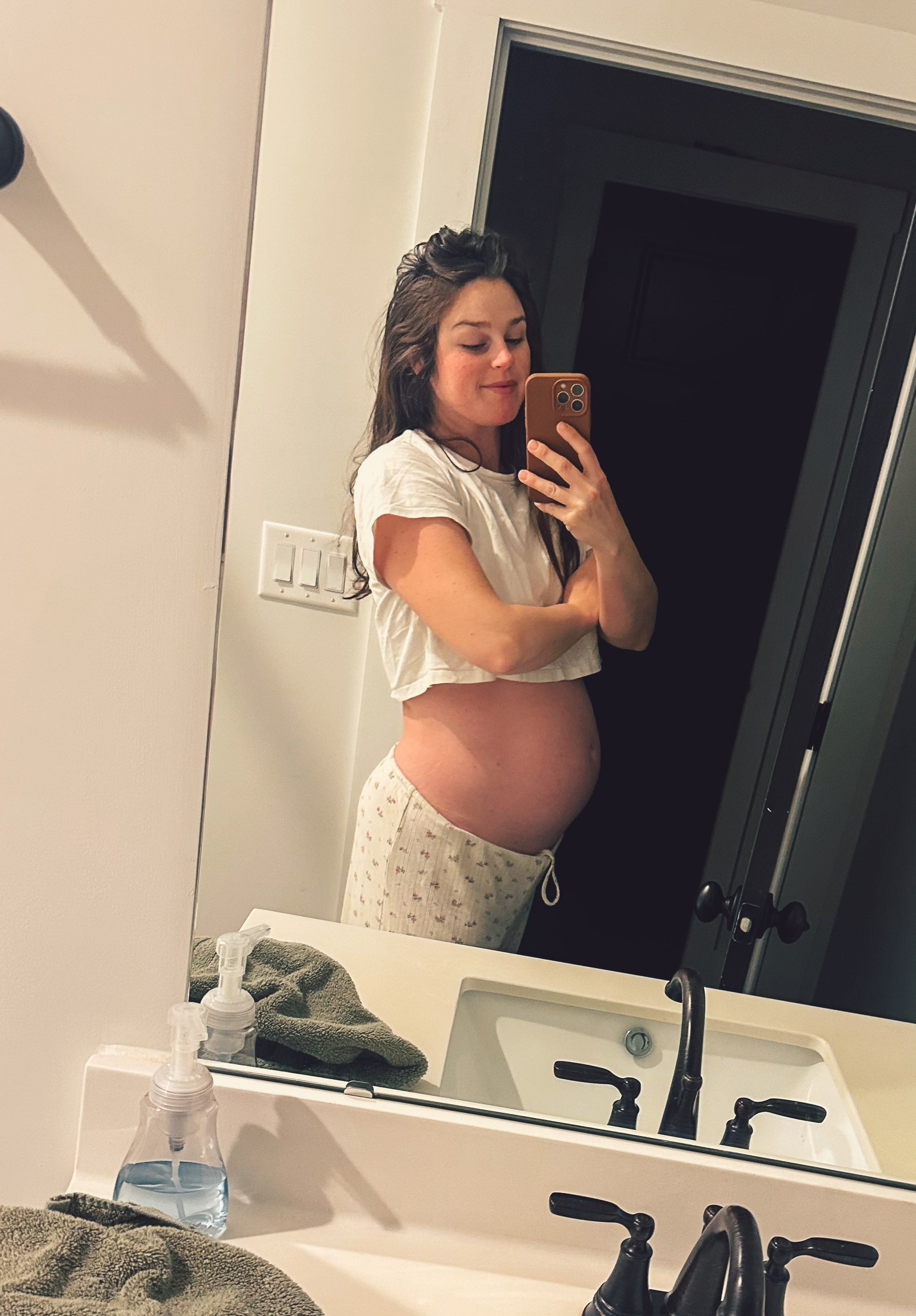 christmas recap, christmas morning, christmas blog, christmas decor, stockings, presents, toddler, dinner, table setting, home, lifestyle, blogging, motherhood, matching family pajamas, menu, holiday dinner, holiday celebrations, christmas day, pecan brownie pie, lottery pong, toddler gifts, cozy fireplace, cookies for santa, recap