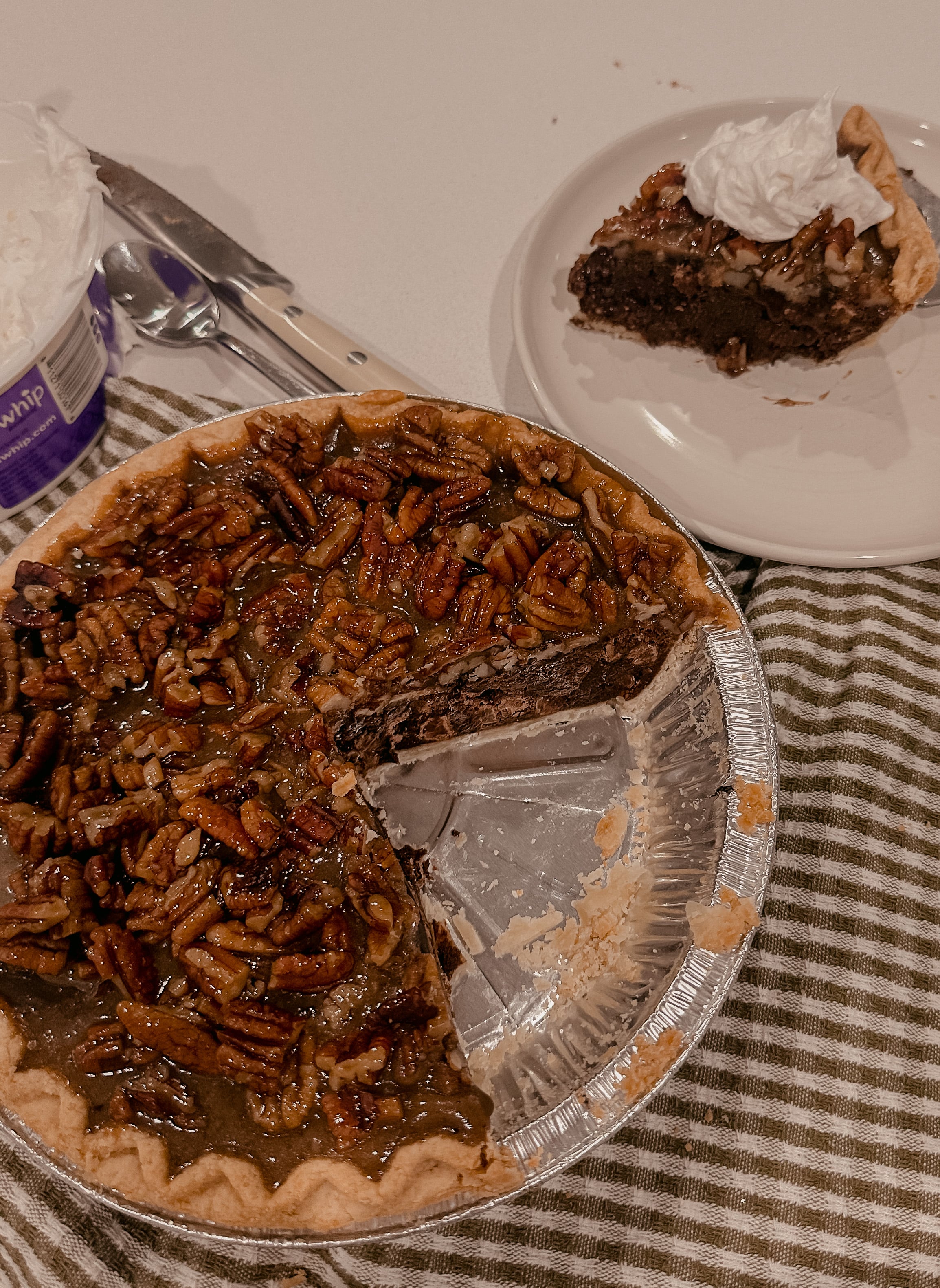 christmas recap, christmas morning, christmas blog, christmas decor, stockings, presents, toddler, dinner, table setting, home, lifestyle, blogging, motherhood, matching family pajamas, menu, holiday dinner, holiday celebrations, christmas day, pecan brownie pie, lottery pong, toddler gifts, cozy fireplace, cookies for santa, recap