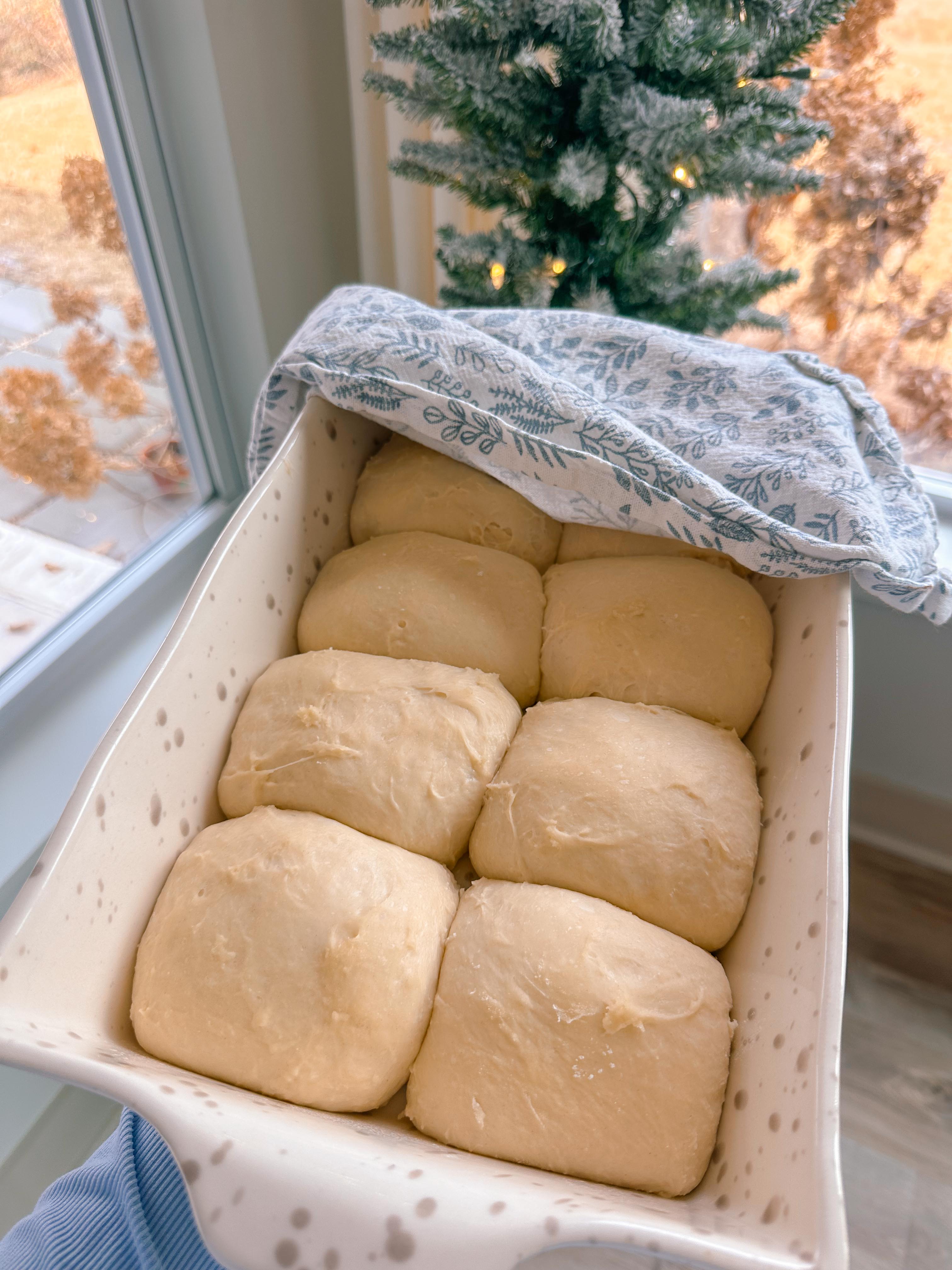 bush n vine, thanksgiving, fall, farms, november, thanksgiving with family, kids, fort mill sc, charlotte, weekly recap blog, mom blog, motherhood, lifestyle blogger, ilios, baking, cheesecake, pregnancy, cranberry sauce, sourdough rolls, turkey, ham, stuffing, green beans, fre wine