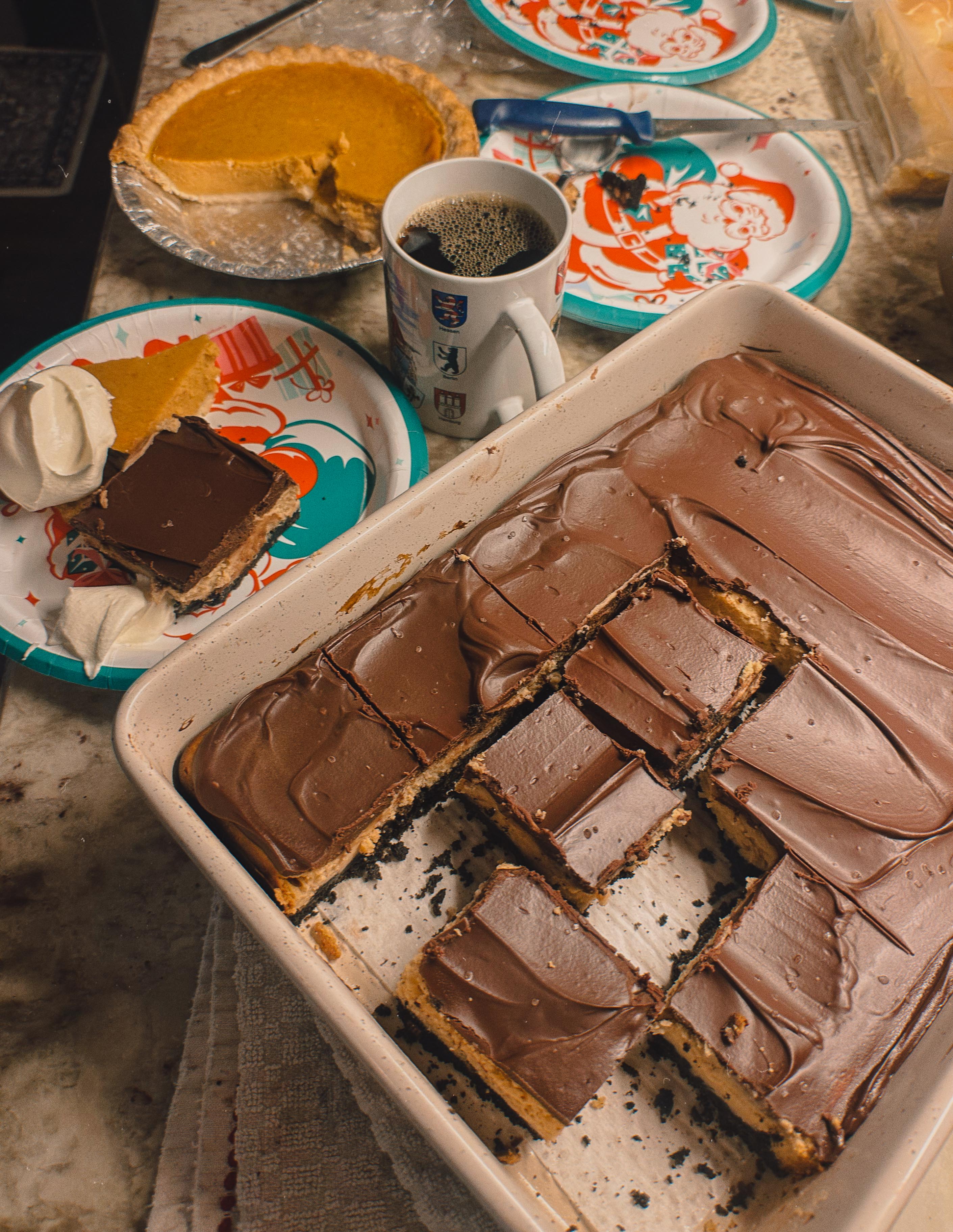 bush n vine, thanksgiving, fall, farms, november, thanksgiving with family, kids, fort mill sc, charlotte, weekly recap blog, mom blog, motherhood, lifestyle blogger, ilios, baking, cheesecake, pregnancy, cranberry sauce, sourdough rolls, turkey, ham, stuffing, green beans, fre wine