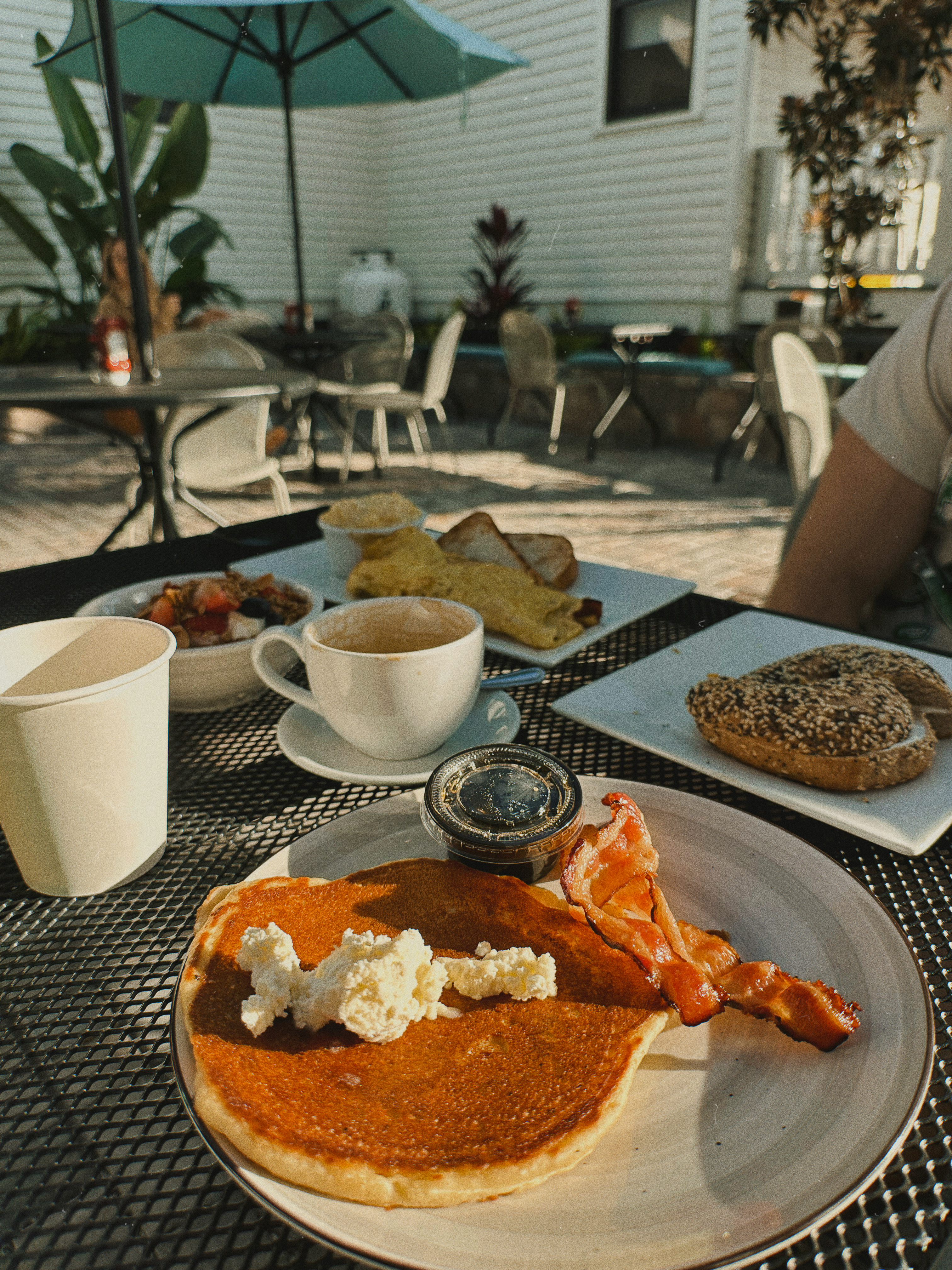 st augustine, florida, road trip, travel with toddler, kids travel, car ride fun, lunch, columbia restaurant, downtown st augustine, travel, breakfast, southern grounds and co