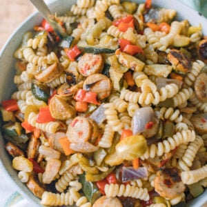 healthy recipes, healthy meal plan, vegetable, roasted veggie pasta, chicken sausage, red pepper, easy recipe, family meals, healthy eating, week night simple, lifestyle, healthy meals, high protein, high fiber, easy recipe for families, sheet pan, pasta, dinner, lunch, meal prep, eat better, healthy lifestyle, diet, plan ahead, chicken sausage