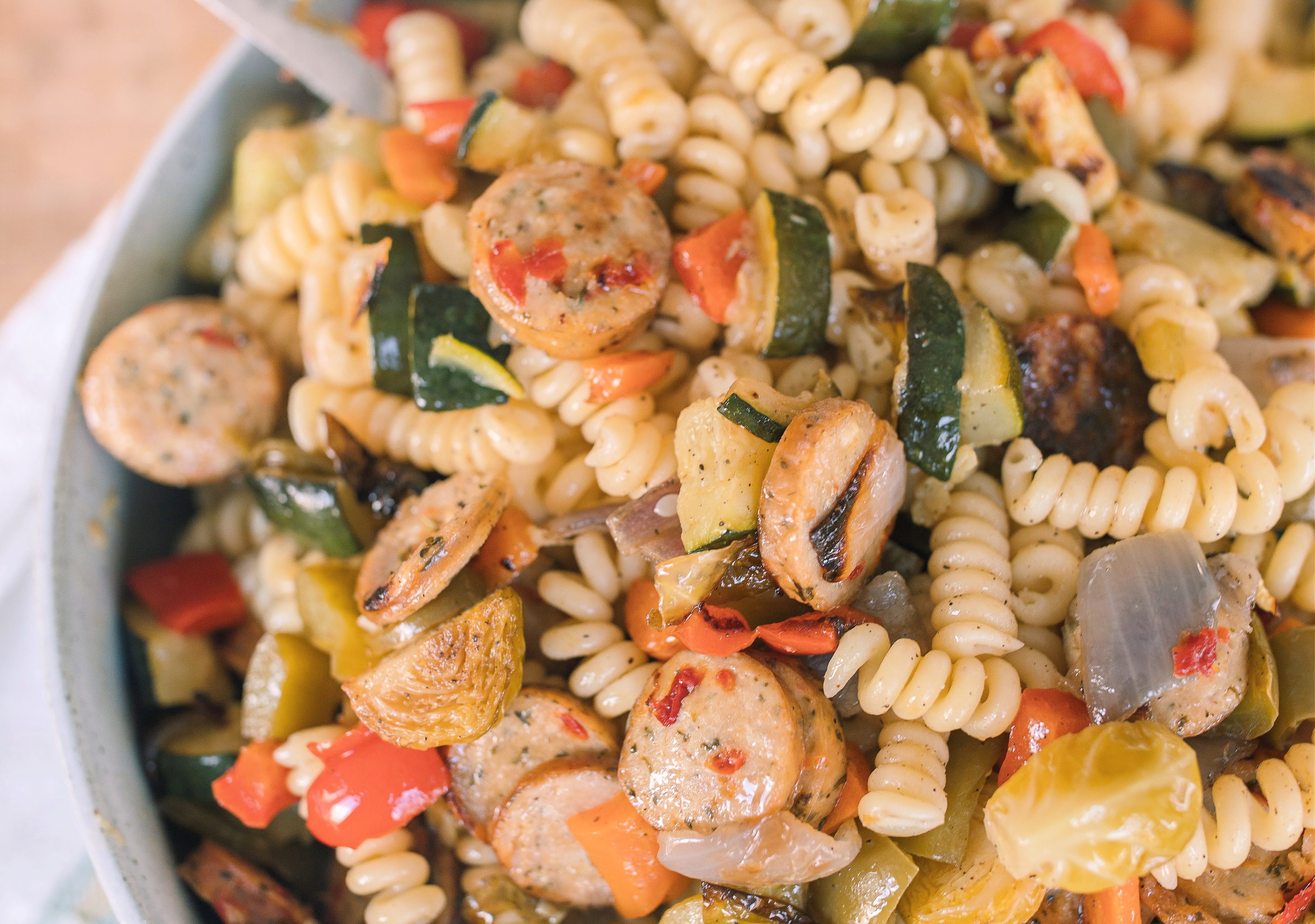 healthy recipes, healthy meal plan, vegetable, roasted veggie pasta, chicken sausage, red pepper, easy recipe, family meals, healthy eating, week night simple, lifestyle, healthy meals, high protein, high fiber, easy recipe for families, sheet pan, pasta, dinner, lunch, meal prep, eat better, healthy lifestyle, diet, plan ahead, chicken sausage, simple recipe