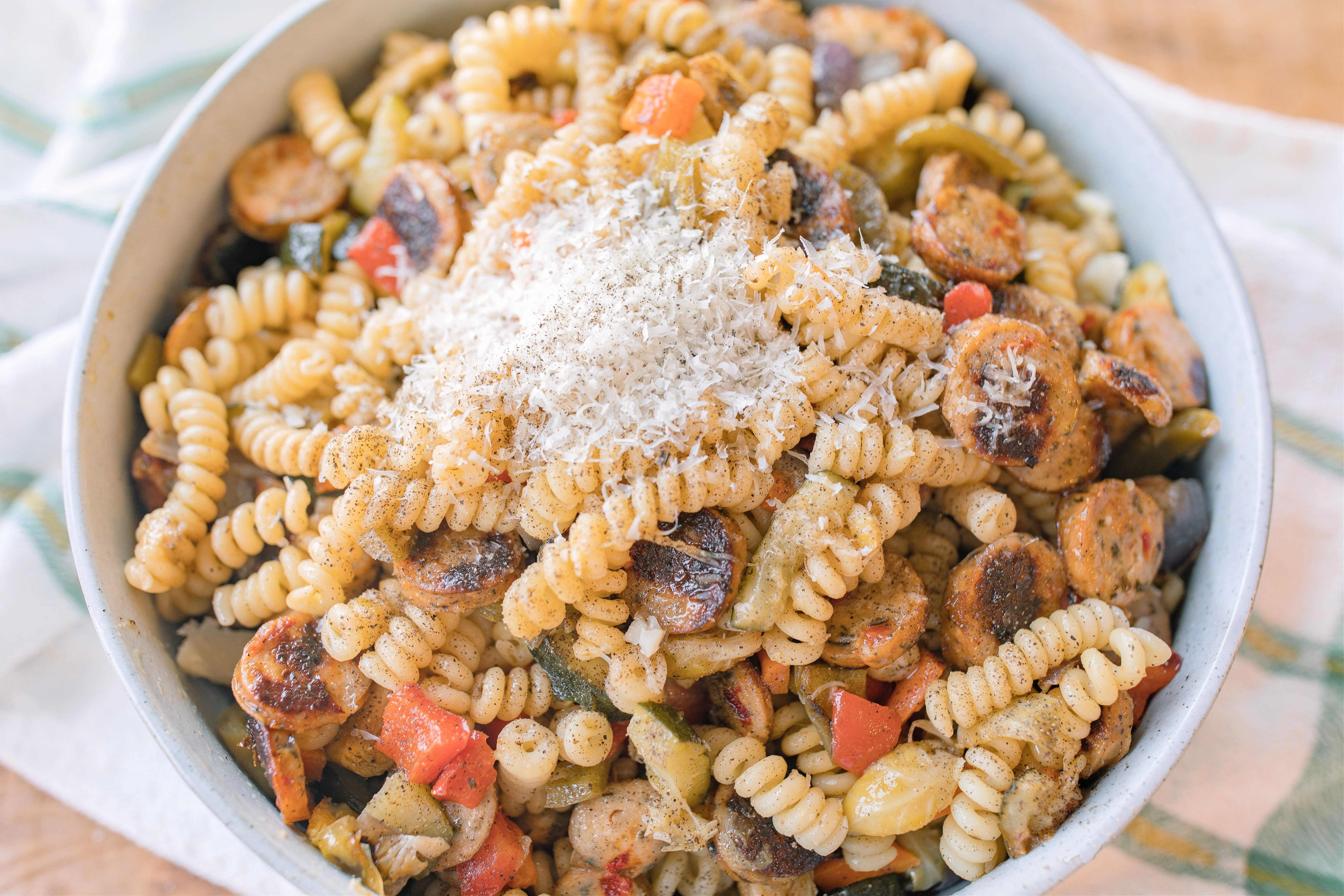 healthy recipes, healthy meal plan, vegetable, roasted veggie pasta, chicken sausage, red pepper, easy recipe, family meals, healthy eating, week night simple, lifestyle, healthy meals, high protein, high fiber, easy recipe for families, sheet pan, pasta, dinner, lunch, meal prep, eat better, healthy lifestyle, diet, plan ahead, chicken sausage, simple recipe