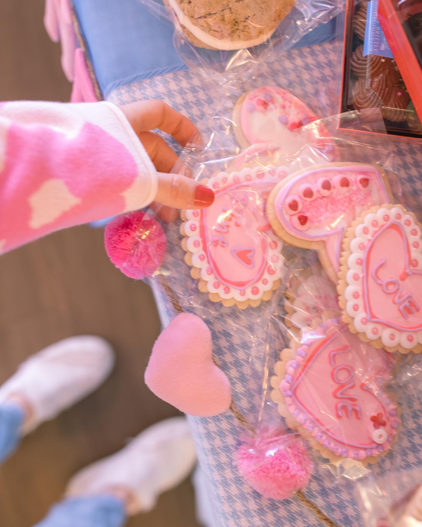 heart poptarts, cherry poptarts, brown sugar poptarts, cute poptart dessert, easy diy poptarts, valentines day, pastries, cherry almond poptarts, cute gift ideas, bakery box, recipe, easy dessert, frosted poptarts